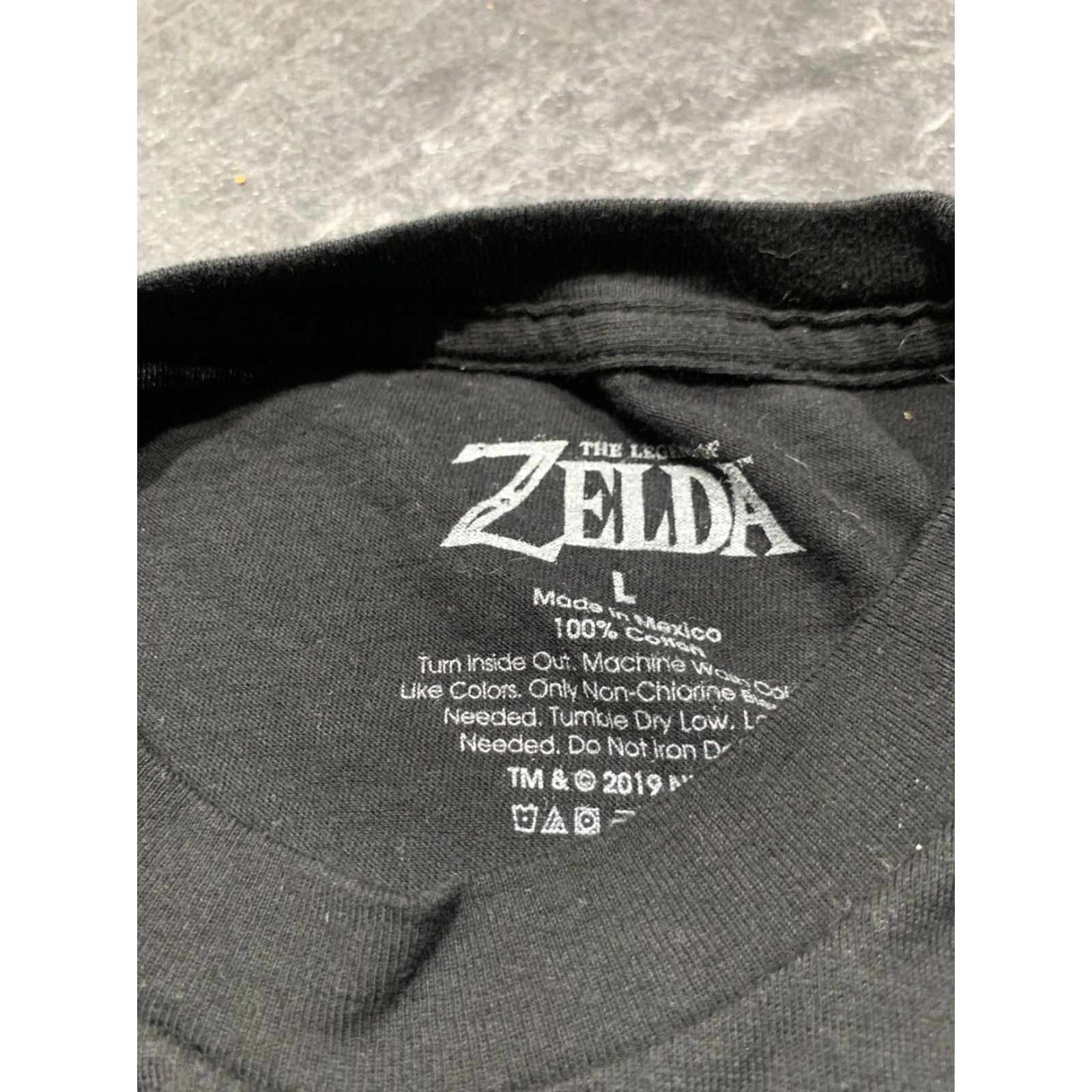Vintage VINTAGE Legend Of Zelda T-Shirt Black Large L Mens 100% Cotton Video Game Art Nintendo Shirt Art Size US L / EU 52-54 / 3 - 4 Thumbnail