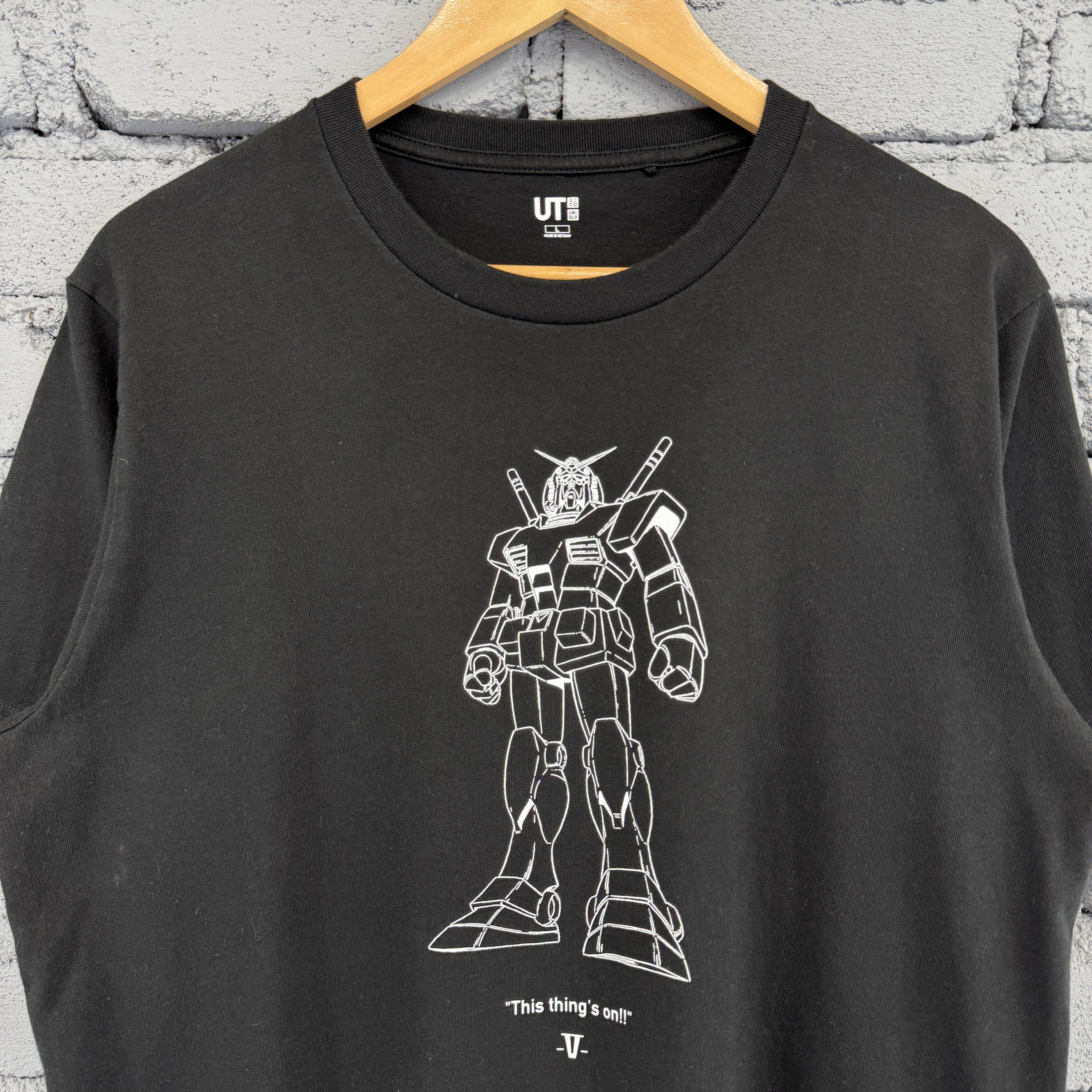 Anime Uniqlo Mobile Suit Gundam Series Tshirt Size US L / EU 52-54 / 3 - 3 Thumbnail