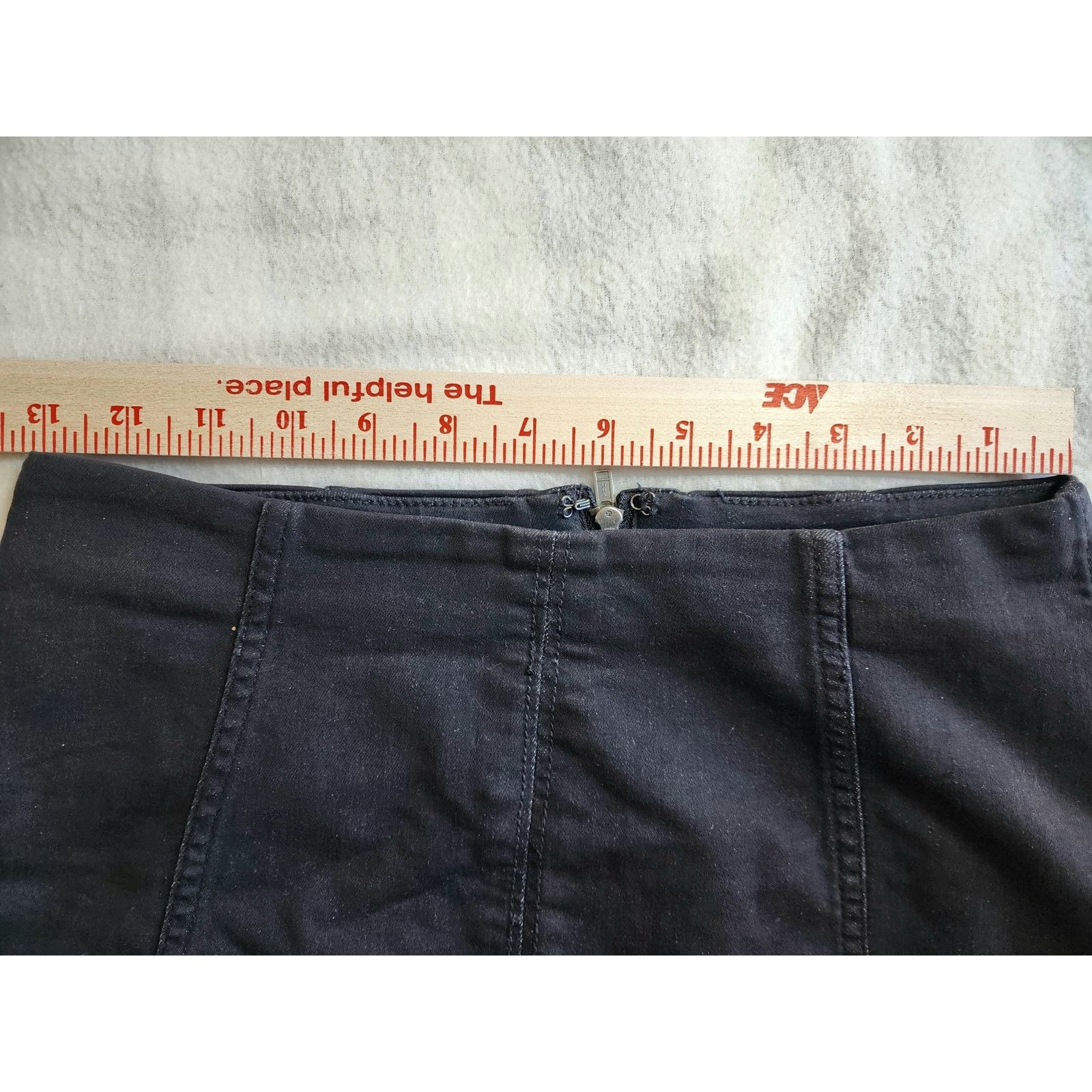 Free People Free People Modern Femme Black Denim Mini Skirt Size 6 Size 28" / US 6 / IT 42 - 4 Thumbnail