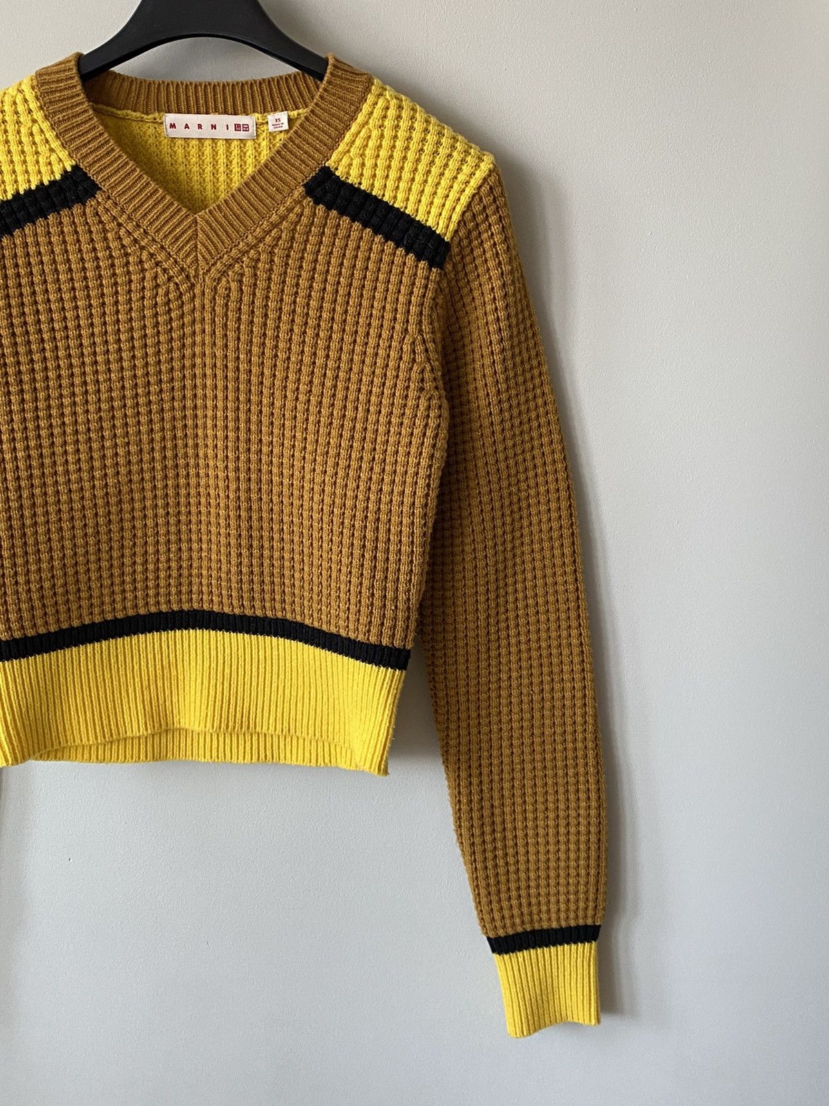 Marni Marni x Uniqlo v neck Knit sweater Size XS / US 0-2 / IT 36-38 - 5 Thumbnail