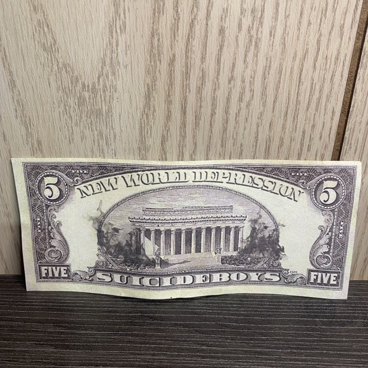 Fuck The Population × G59 Records G59 NEW WORLD DEPRESSION RUBY DA CHERRY DOLLAR BILL Size ONE SIZE - 2 Thumbnail