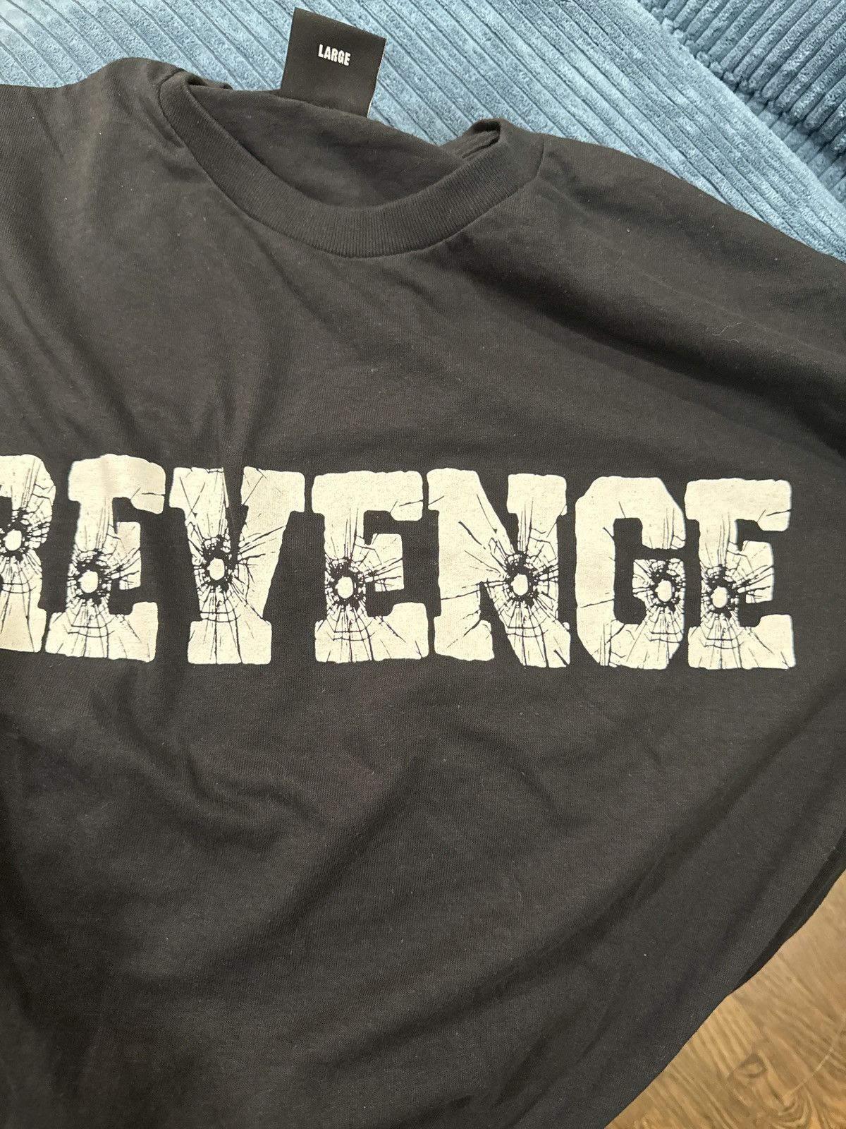 Revenge BRAND NEW Revenge TEE LARGE Size US L / EU 52-54 / 3 - 3 Thumbnail