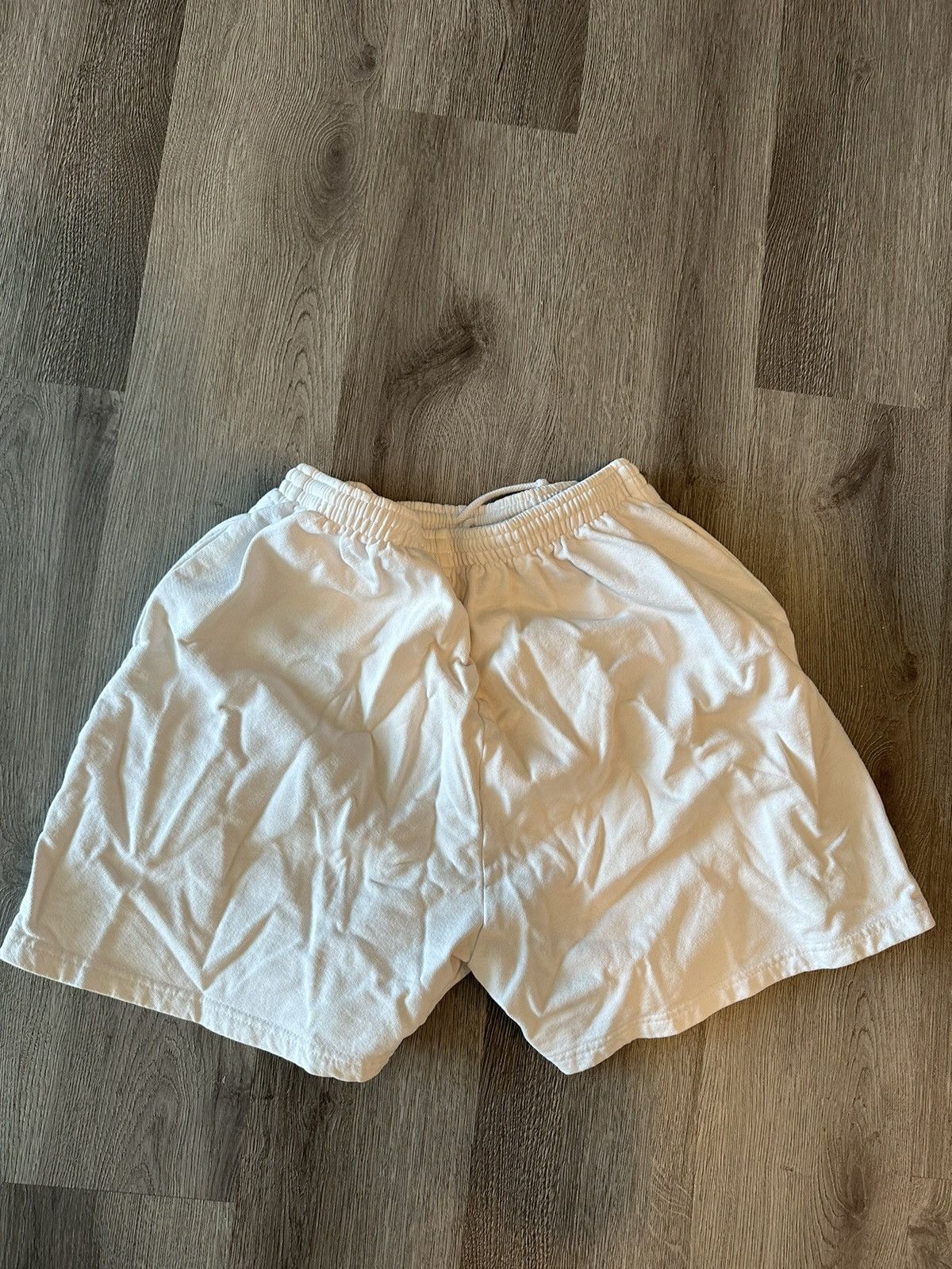 AWGE × Kanye West Kanye West x AWGE Jesus Is King Shorts Size L Size US 32 / EU 48 - 2 Thumbnail