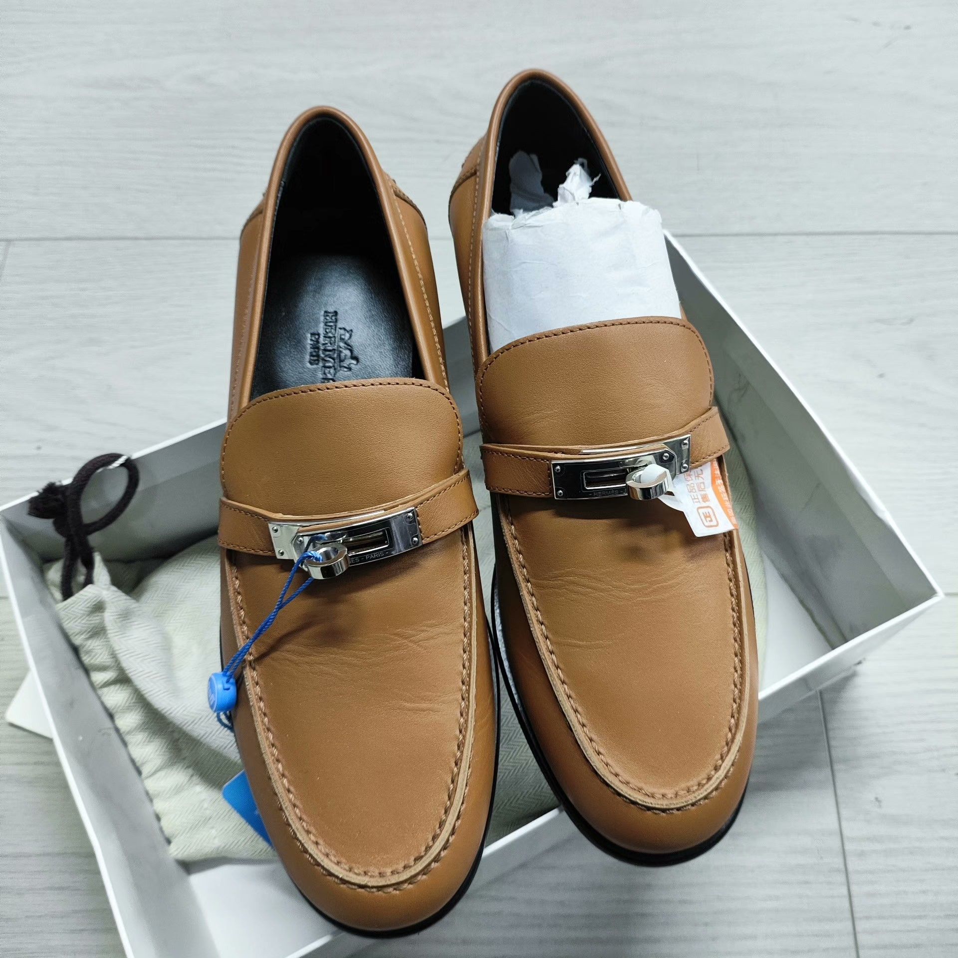 Hermes Hermes Brown Lowtop Sneakers 37 Women Size US 6.5 / IT 36.5 - 1 Thumbnail
