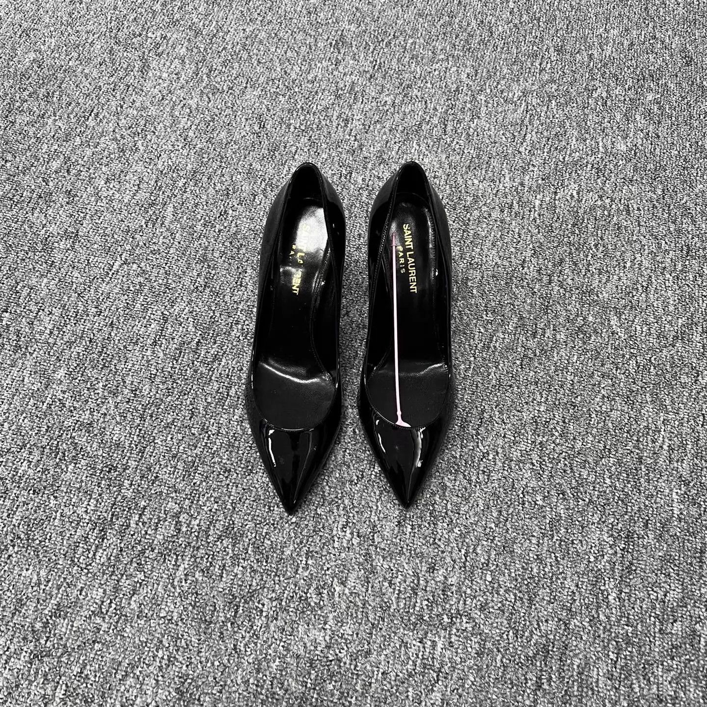 Yves Saint Laurent YSL Patent Leather YSL Heel Pumps Women's 37 99 New Size US 6.5 / IT 36.5 - 3 Thumbnail