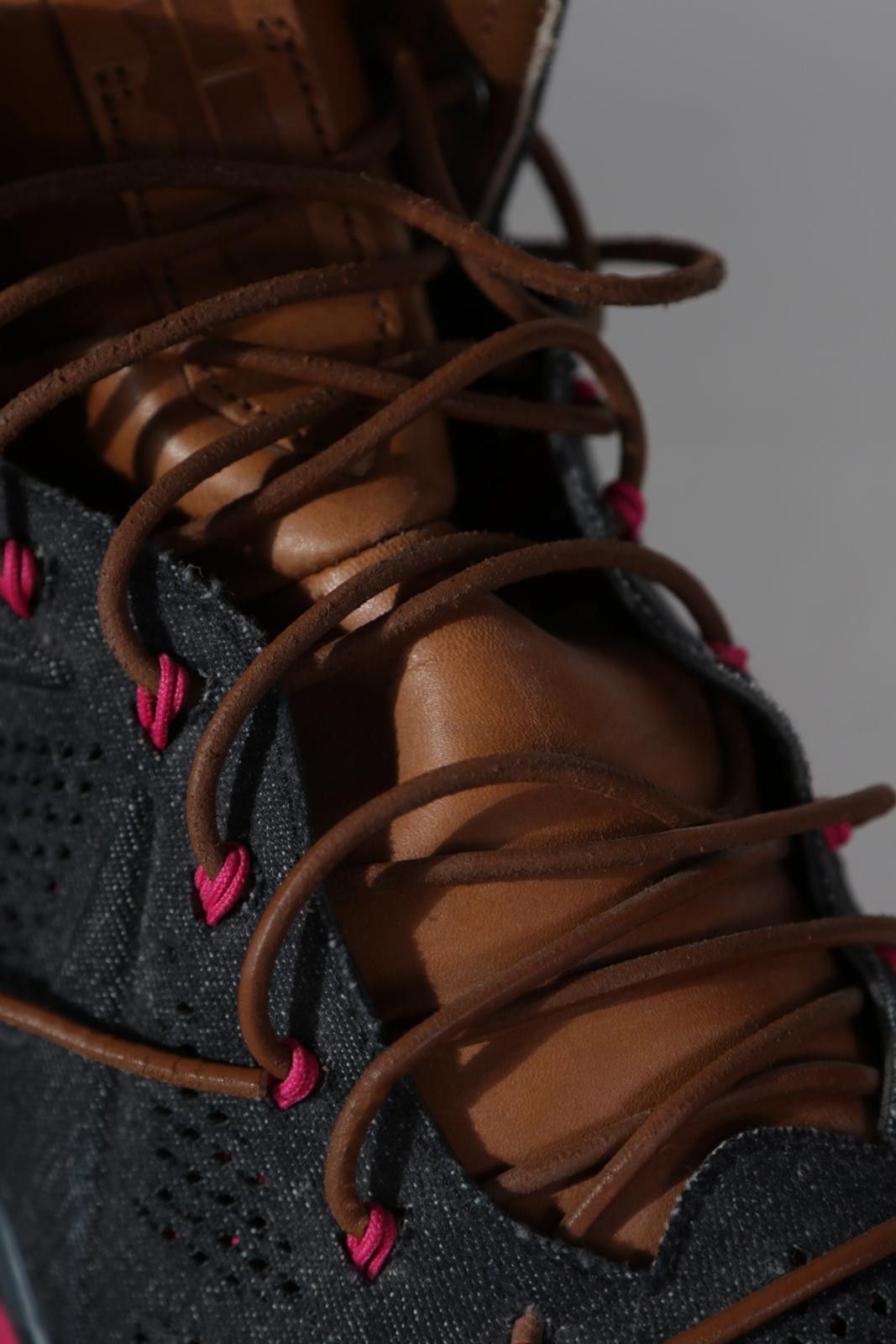 Theory 2013' Nike LeBron X EXT Basketball Shoe Size ONE SIZE - 8 Thumbnail