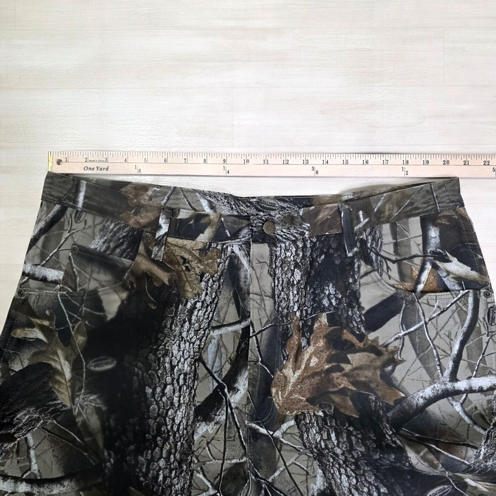 Wrangler VINTAGE Wrangler Realtree Camouflage Pants Men 42x32 Cotton Blend Outdoor Hunting Cargo Casual Workwear Rock 47 by Wrangler Mens Size US 42 / EU 58 - 5 Thumbnail