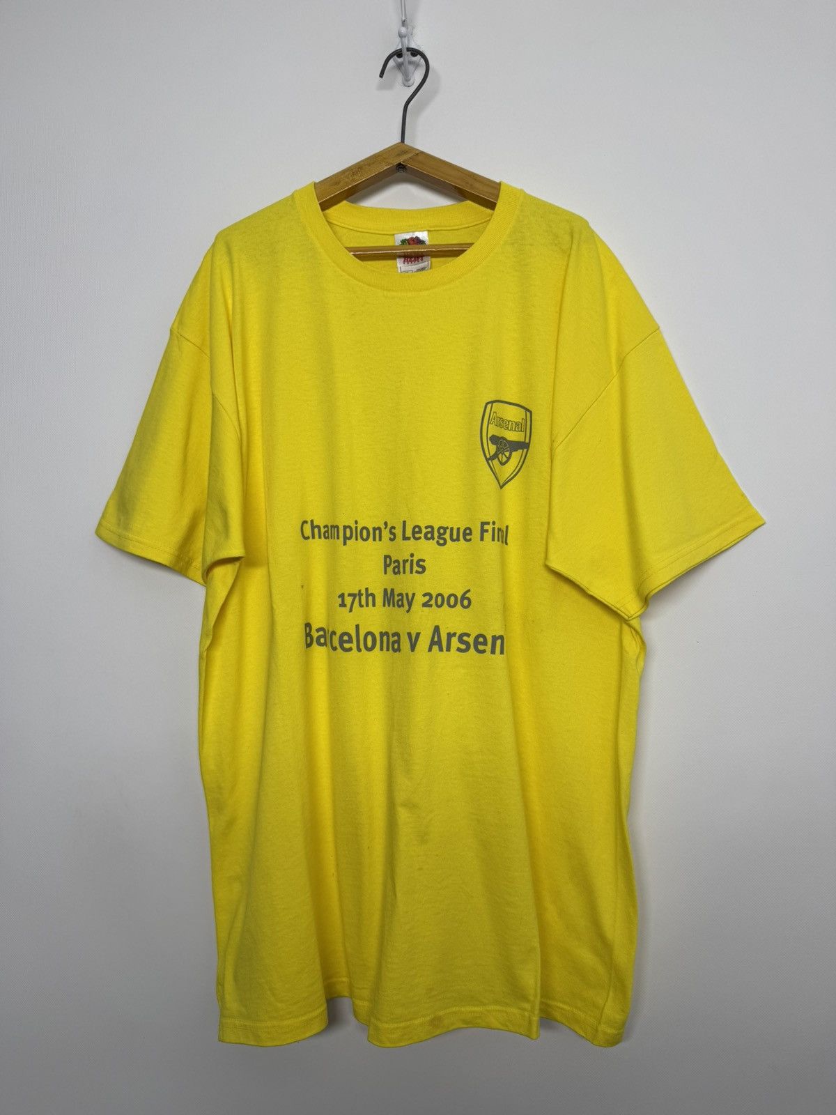 Fruit Of The Loom Arsenal Vs Barcelona CL Final 2006 Football T Shirt Size US XL / EU 56 / 4 - 5 Thumbnail