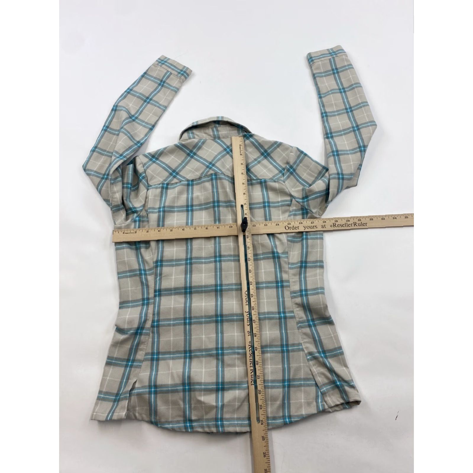 Mountain Hardwear Mountain Hardwear Button-Up Shirt Women’s Size 4 Plaid Flannel Outdoors Collared Pocket, Classic Fit, Regular Size, Multicolor, Women Size S / US 4 / IT 40 - 3 Thumbnail