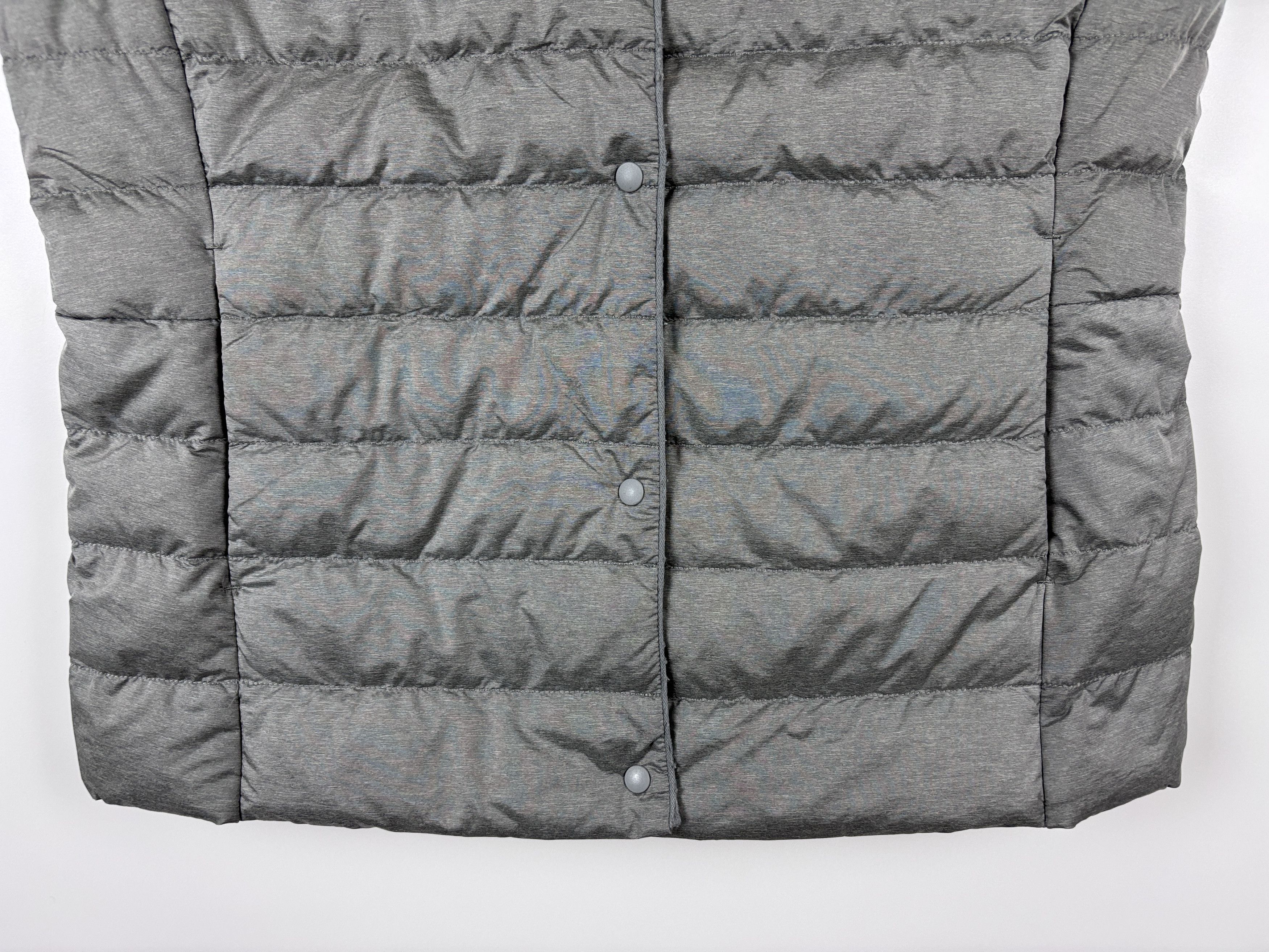 Uniqlo Womens Uniqlo Ultra Light Down Puffer Vest Gray Size L Size L / US 10 / IT 46 - 3 Thumbnail