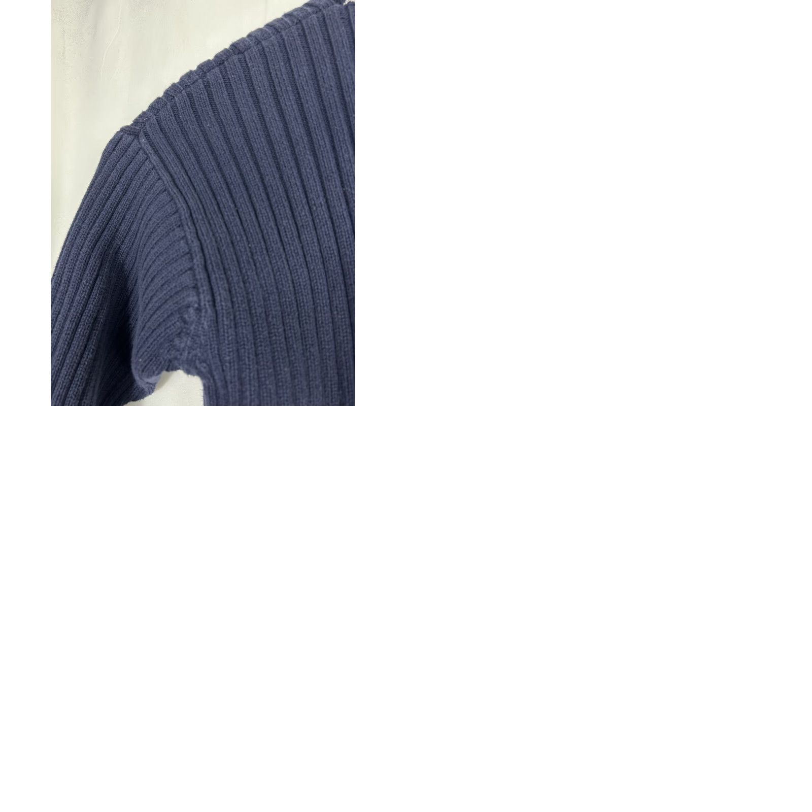 Banana Republic VINTAGE Banana Republic Mens XL V-Neck Sweater Blue White Preppy Cotton Pullover Size US XL / EU 56 / 4 - 9 Thumbnail