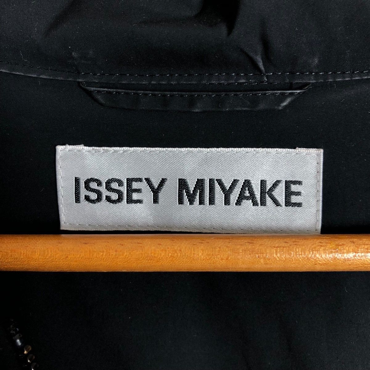 Issey Miyake Vintage Issey Miyake A/W 2009 Mock Neck Bondage Jacket Size US M / EU 48-50 / 2 - 7 Thumbnail