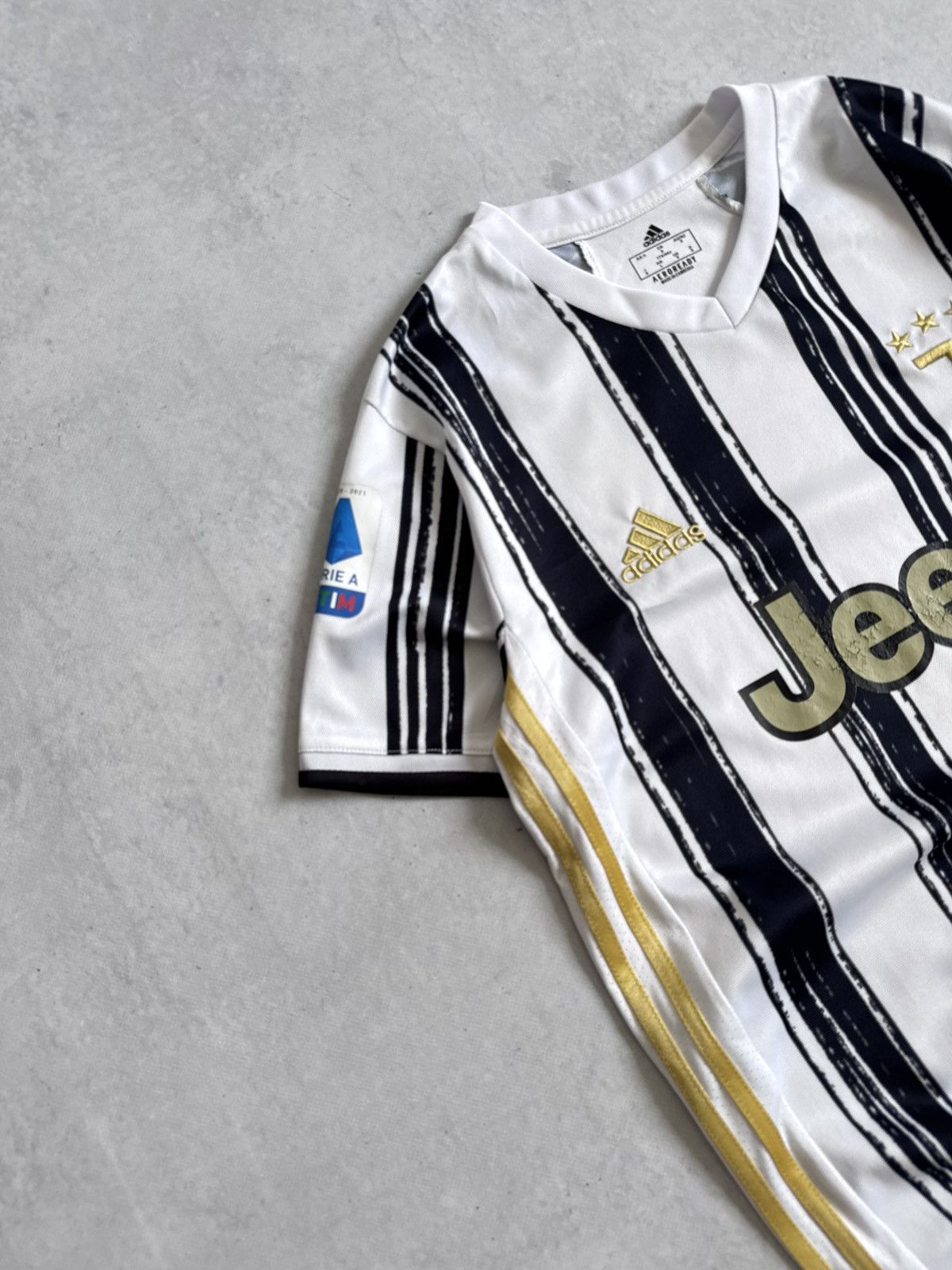 Adidas Adidas Juventus Ronaldo 7 Jeep Unisex Y2K Soccer Jersey Size US S / EU 44-46 / 1 - 3 Thumbnail