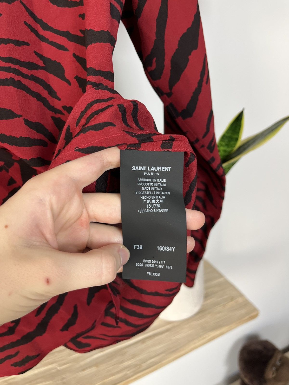 Hedi Slimane × Saint Laurent Paris Saint Laurent Zebra Red Silk shirt rare luxury high quality Size US S / EU 44-46 / 1 - 4 Thumbnail
