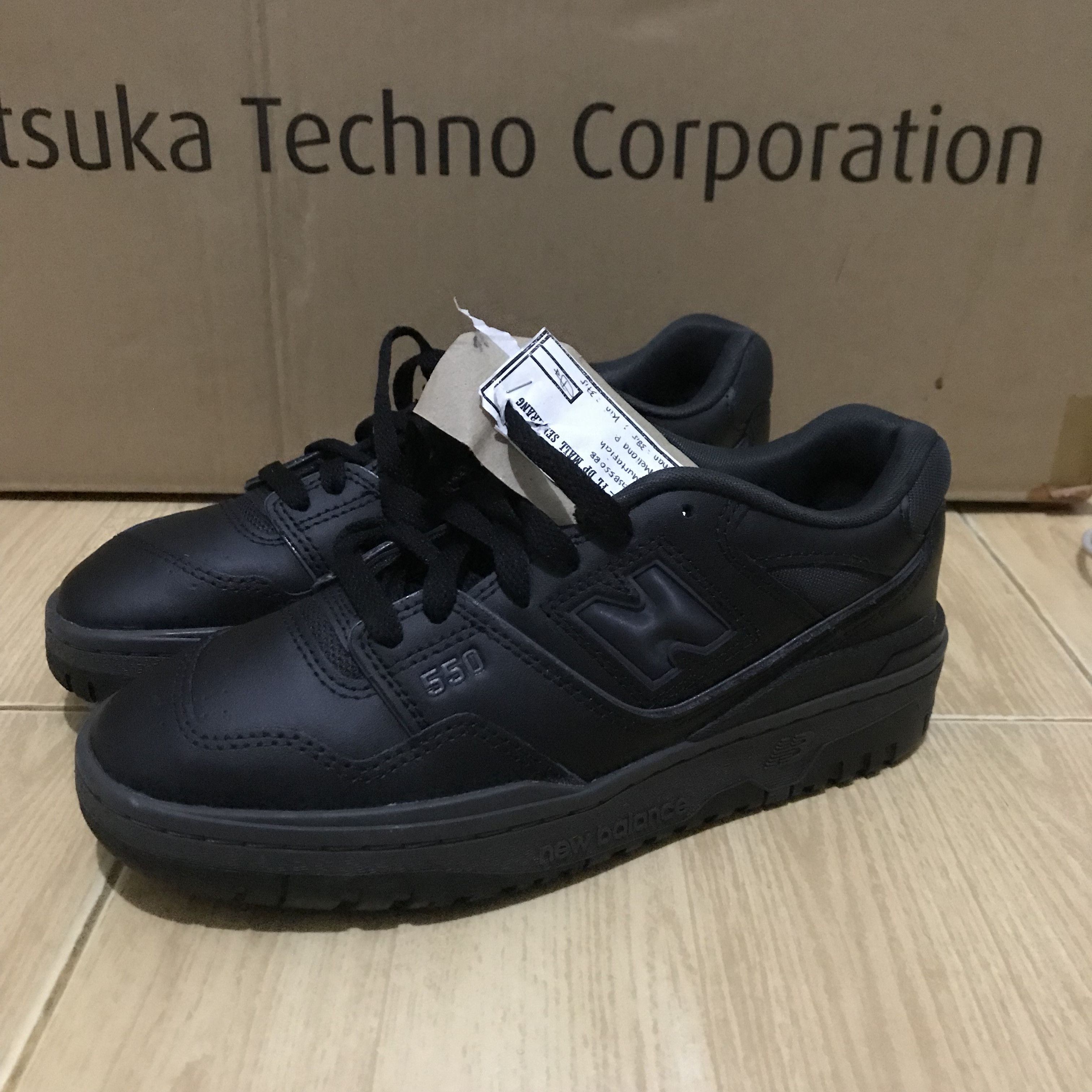 New Balance New Balance NB BB50 Full black Basic NEW Size 4.5uk Bnwt Size US 5.5 / EU 38 - 2 Thumbnail