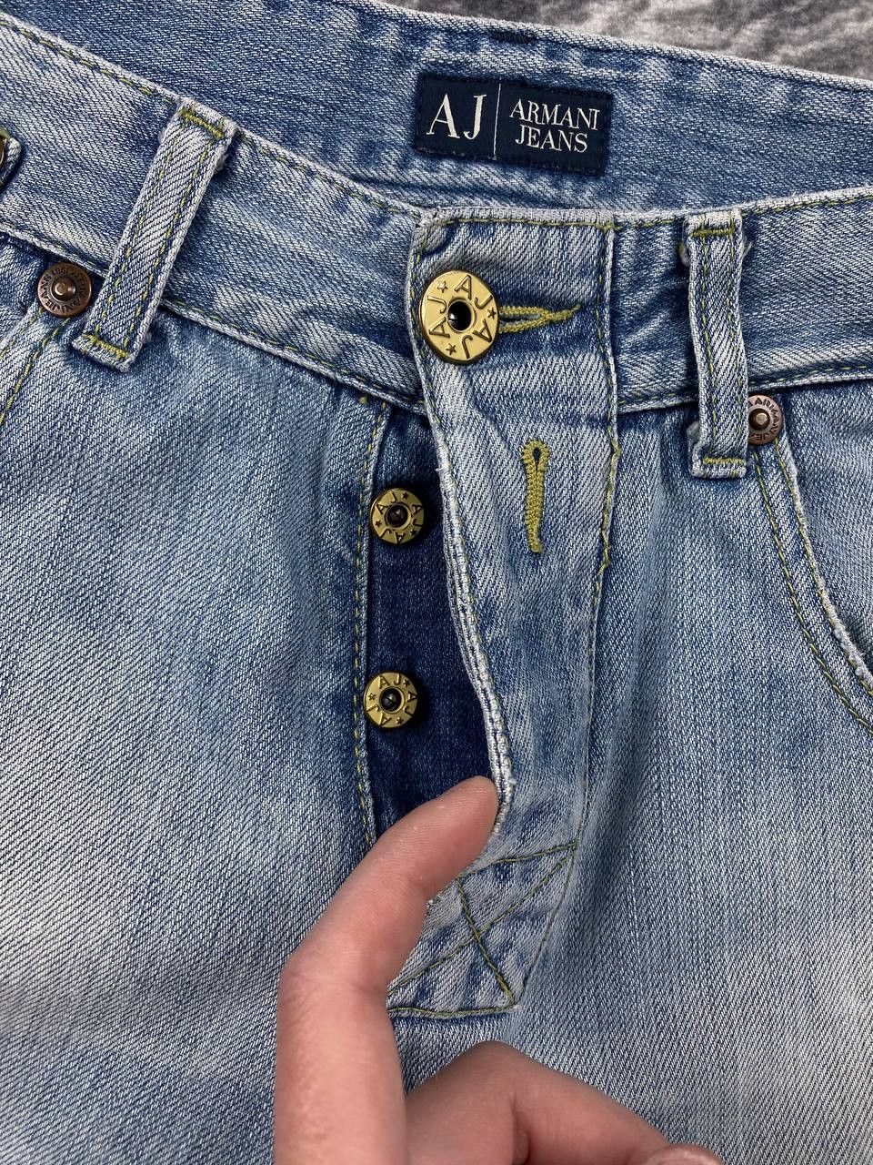 Armani Vintage Armani Jeans Denim Jeans Big Logo Metal Logo Men Size US 31 - 11 Thumbnail