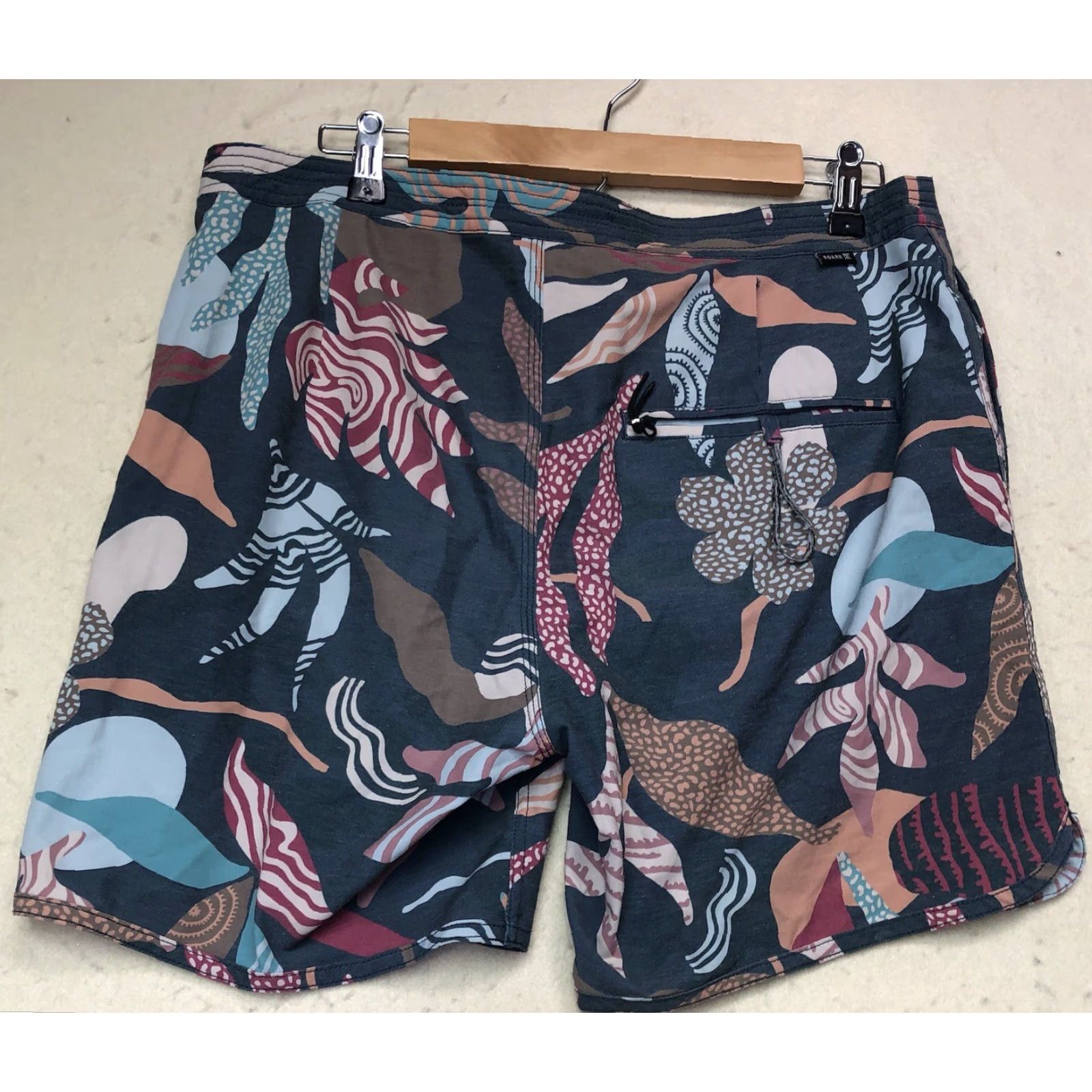 Roark Roark Trunks Mens Shorts Size 31 Multicolor Polyester Cotton 42% 33% Recycled 17% 31" Regular • Pre-owned Good Size US 31 - 2 Thumbnail