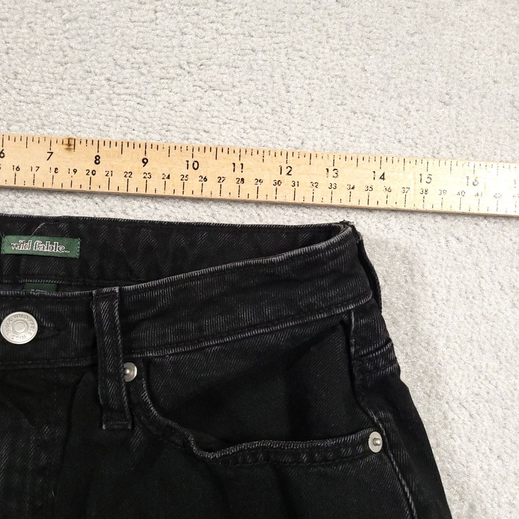 Vintage Wild Fable Jean Shorts Highest Rise Women's Size 8 Black Denim 2" Cuffed High Rise 27in Waist 5-Pocket Shorts Casual Vintage: NoMens Womens Girls Size 30" / US 8 / IT 44 - 6 Thumbnail