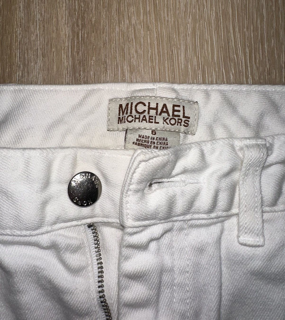 Michael Kors × Vintage Y2K Michael Kors White Denim Flare Jeans Size 6 Size 28" / US 6 / IT 42 - 5 Thumbnail