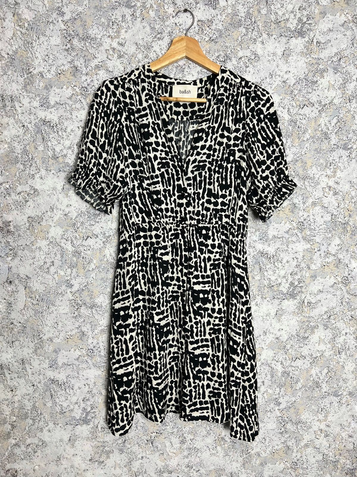 Designer × ba&sh Ba&sh Dress Womens Print Retro Short Sleeve Mini Read Size 0 Size XS / US 0-2 / IT 36-38 - 1 Thumbnail