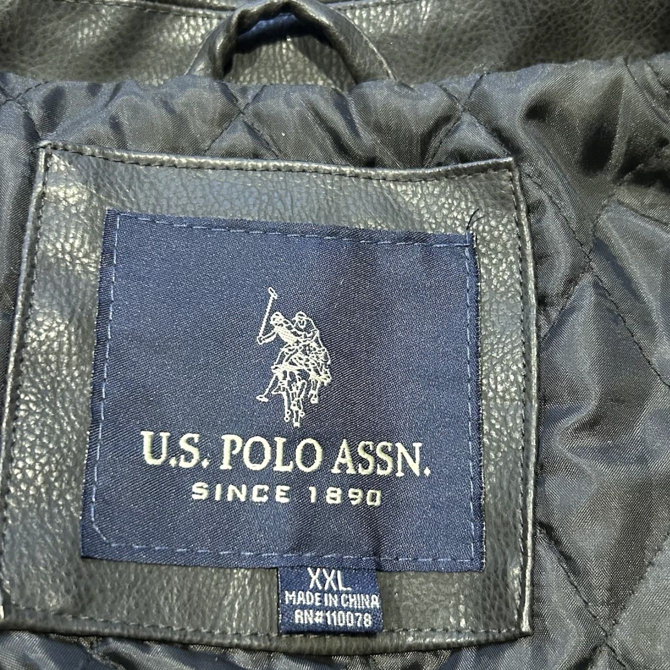 Vintage US Polo Assn Faux Leather Jacket Coat Black Men's 2XL Quilt Lining Zip Closure Mid-Length Lined Polyester Jacket Mens Black 2XL Size US XXL / EU 58 / 5 - 5 Thumbnail