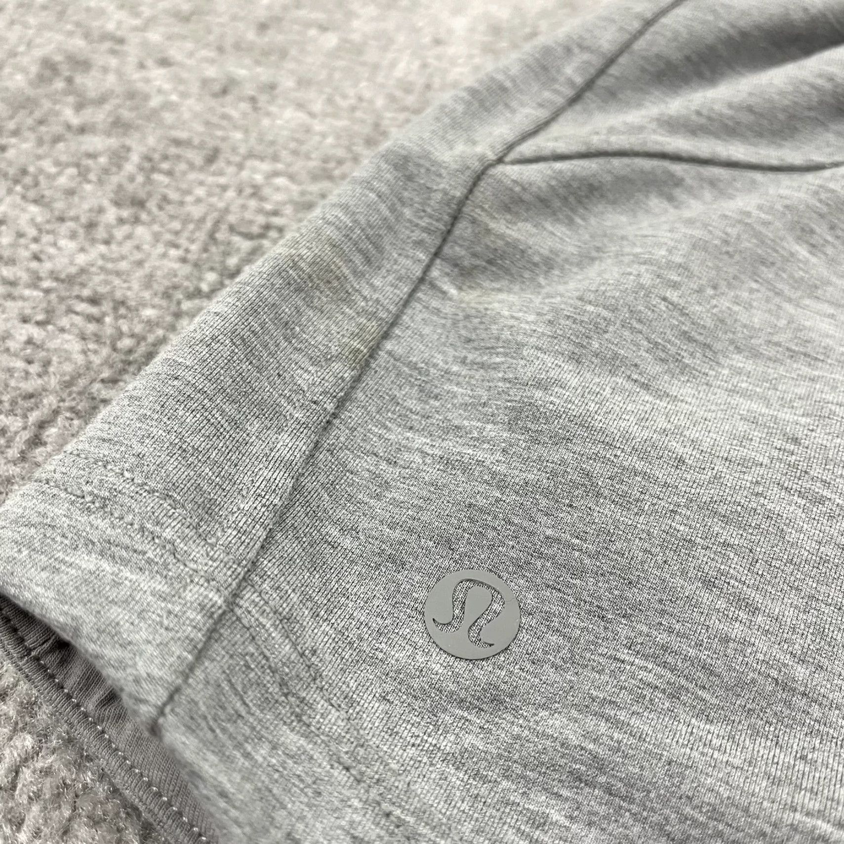 Lululemon VINTAGE Lululemon Inner Glow Shorts Shorts Womens Size 4 / Gray Lounge Sweat Active Size 26" / US 2 / IT 38 - 2 Thumbnail