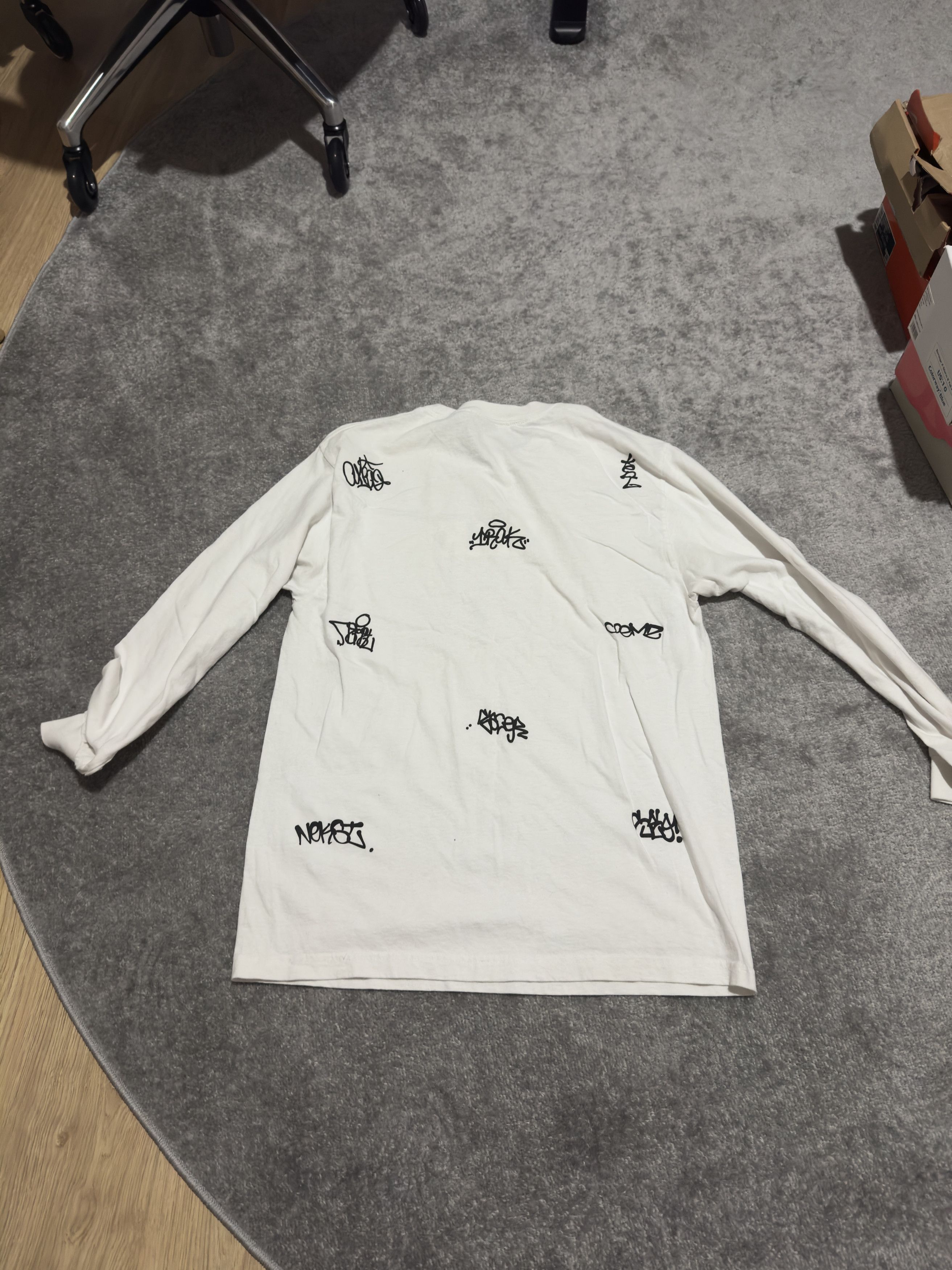 IRAK IRAK NY Graffiti Tag Long Sleeve T-Shirt Size US L / EU 52-54 / 3 - 4 Thumbnail