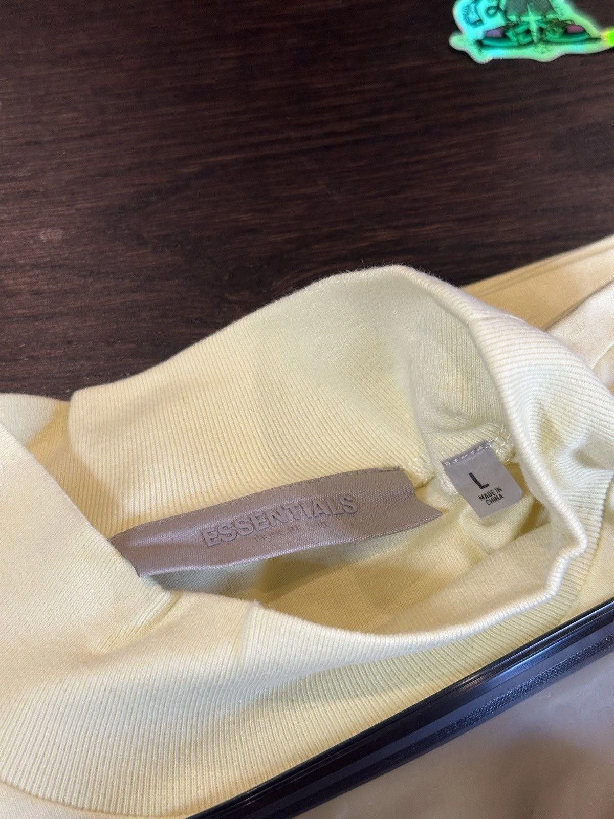 Fear of God Fear of God Essentials L/S Tee Canary Size Large Size US L / EU 52-54 / 3 - 9 Thumbnail