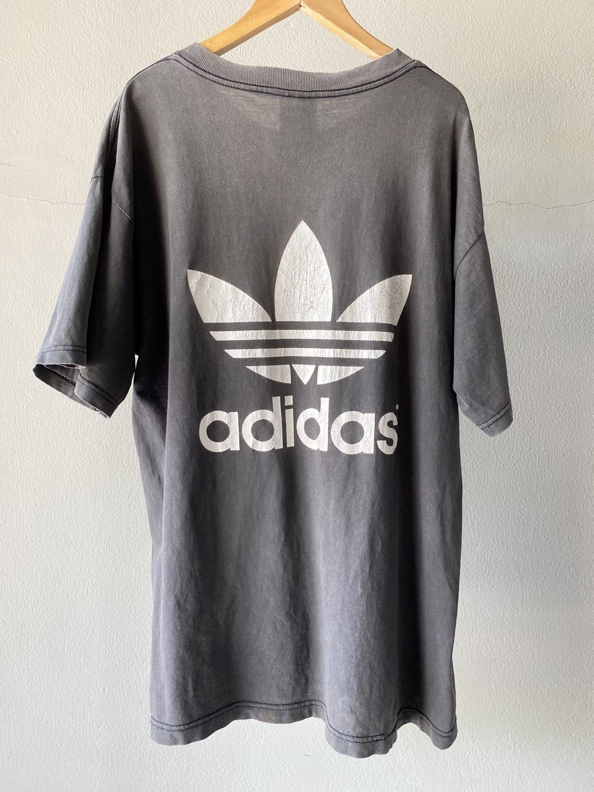 Adidas Adidas Vintage Black Adidas Trefoil Tee Size US M / EU 48-50 / 2 - 2 Thumbnail