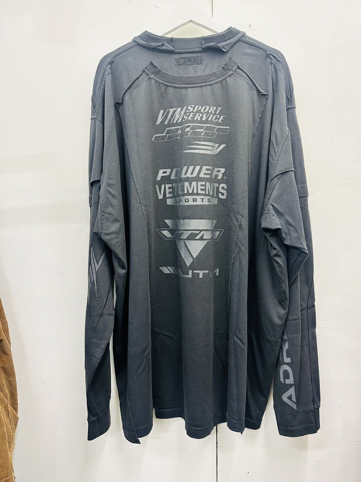 Vetements Vetemets VTM sport service Sweater XL Size US XL / EU 56 / 4 - 2 Thumbnail