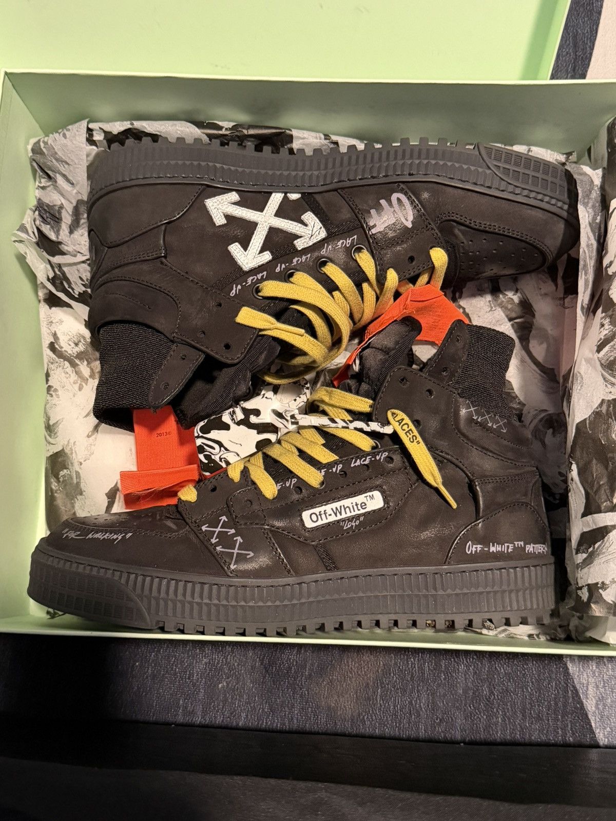Off-White Off-white mens size 8 Size US 8 / EU 41 - 1 Thumbnail