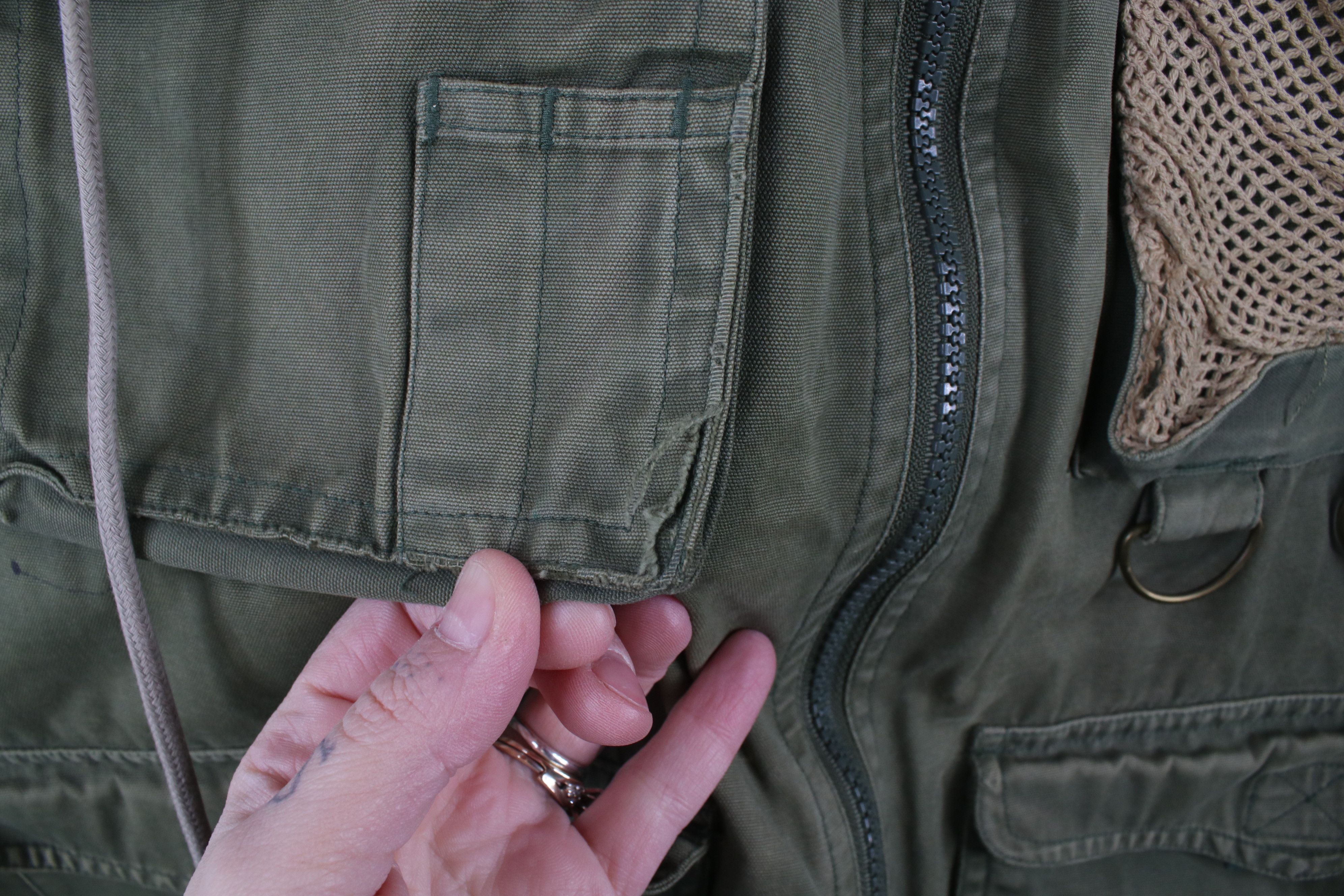 Vintage Vintage 90s Streetwear Tactical Hooded Vest Jacket Green Size US L / EU 52-54 / 3 - 9 Thumbnail