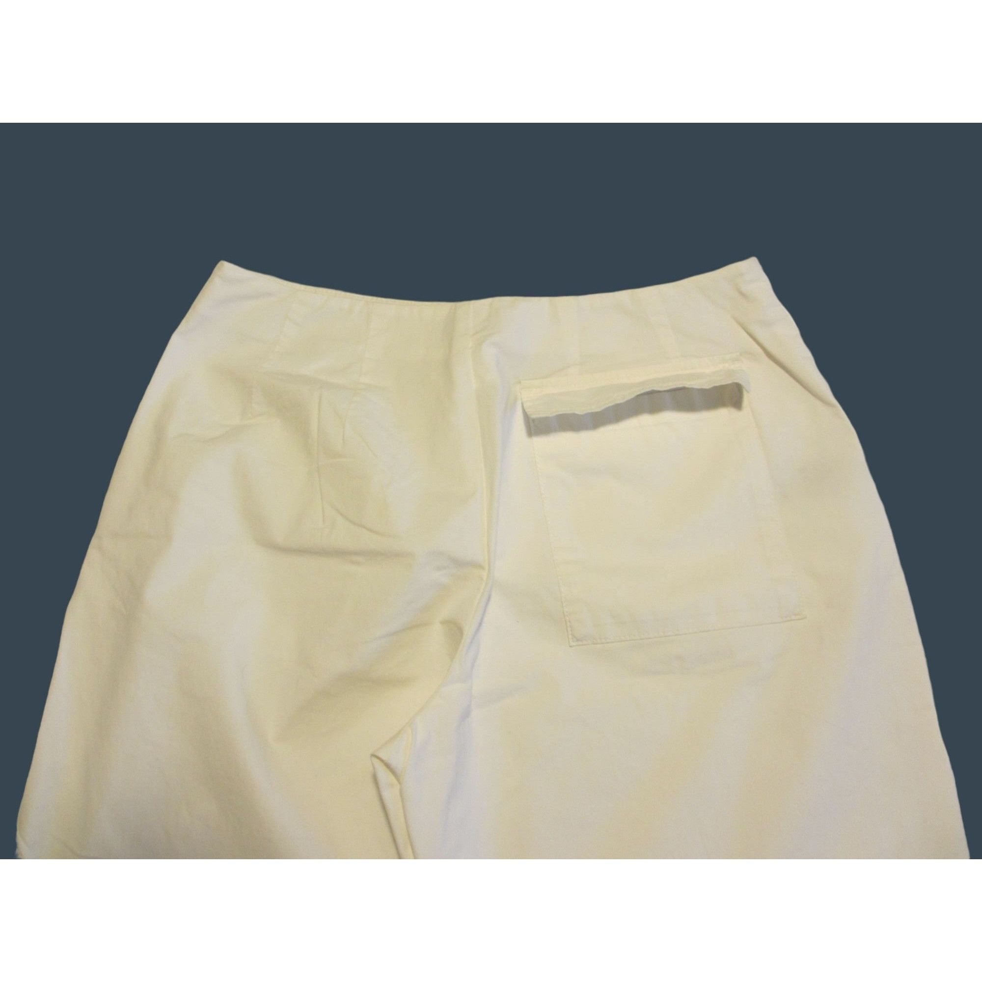 Eddie Bauer EDDIE BAUER WHITE CROP PANTS SIZE 6 PETITE Size 28" / US 6 / IT 42 - 4 Thumbnail