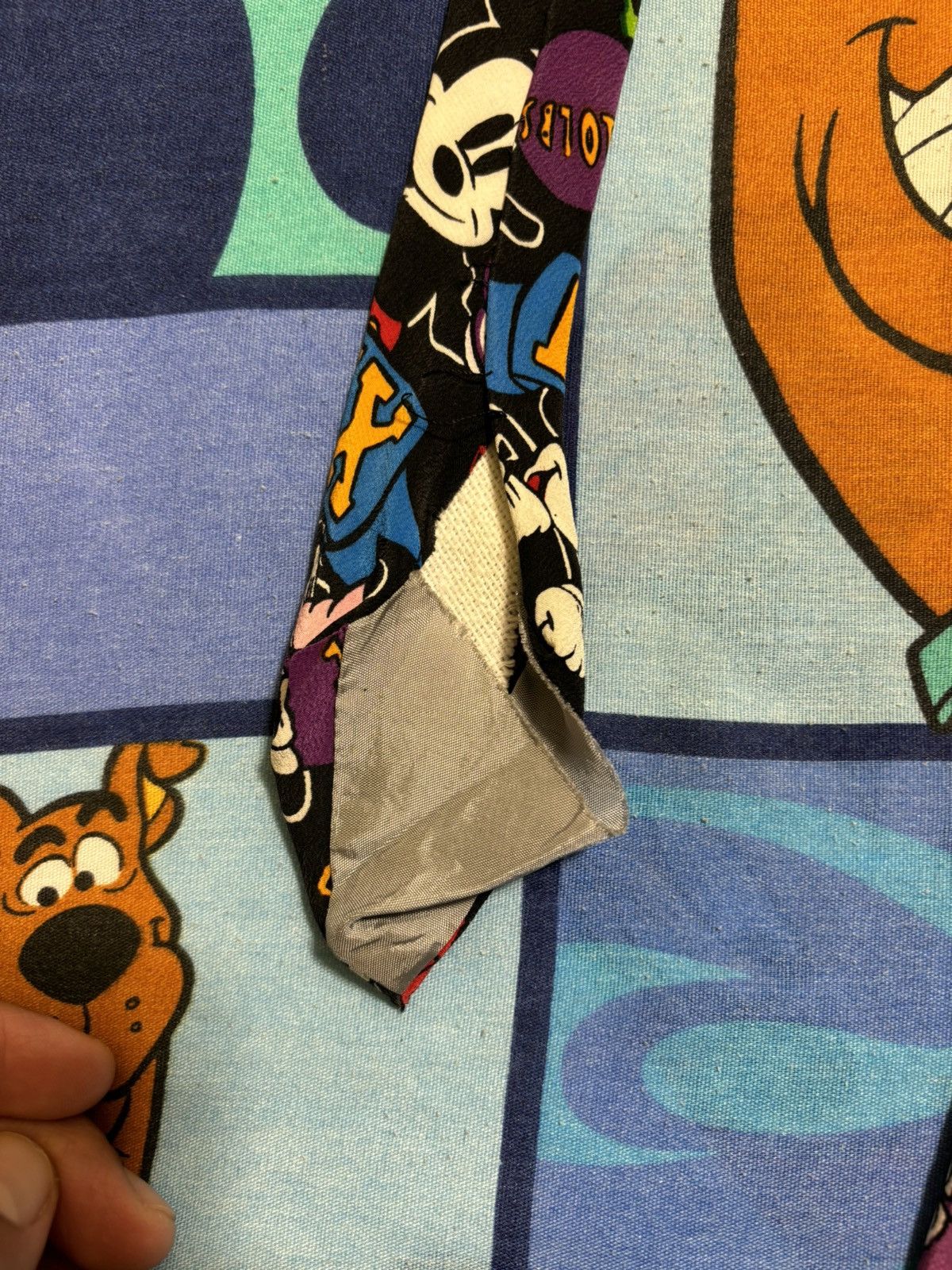 Disney × Vintage ***FINAL DROP***RARE 90s DISNEY MICKEY MOUSE 100% SILK TIE Size ONE SIZE - 6 Thumbnail