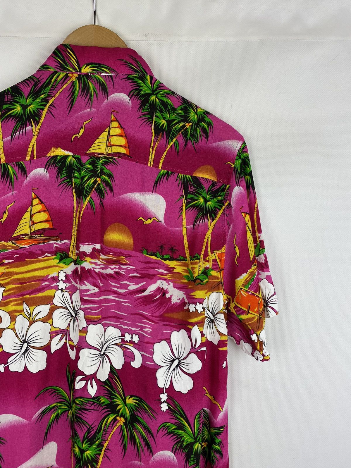 Vintage Vintage Hawaiian Crazy Overprinted shirt size L Size US L / EU 52-54 / 3 - 17 Thumbnail