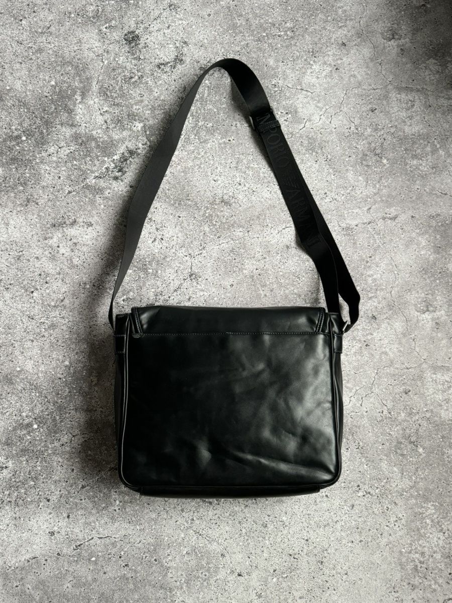 Armani Vintage Armani Y2K leather crossbody bag Size ONE SIZE - 12 Thumbnail