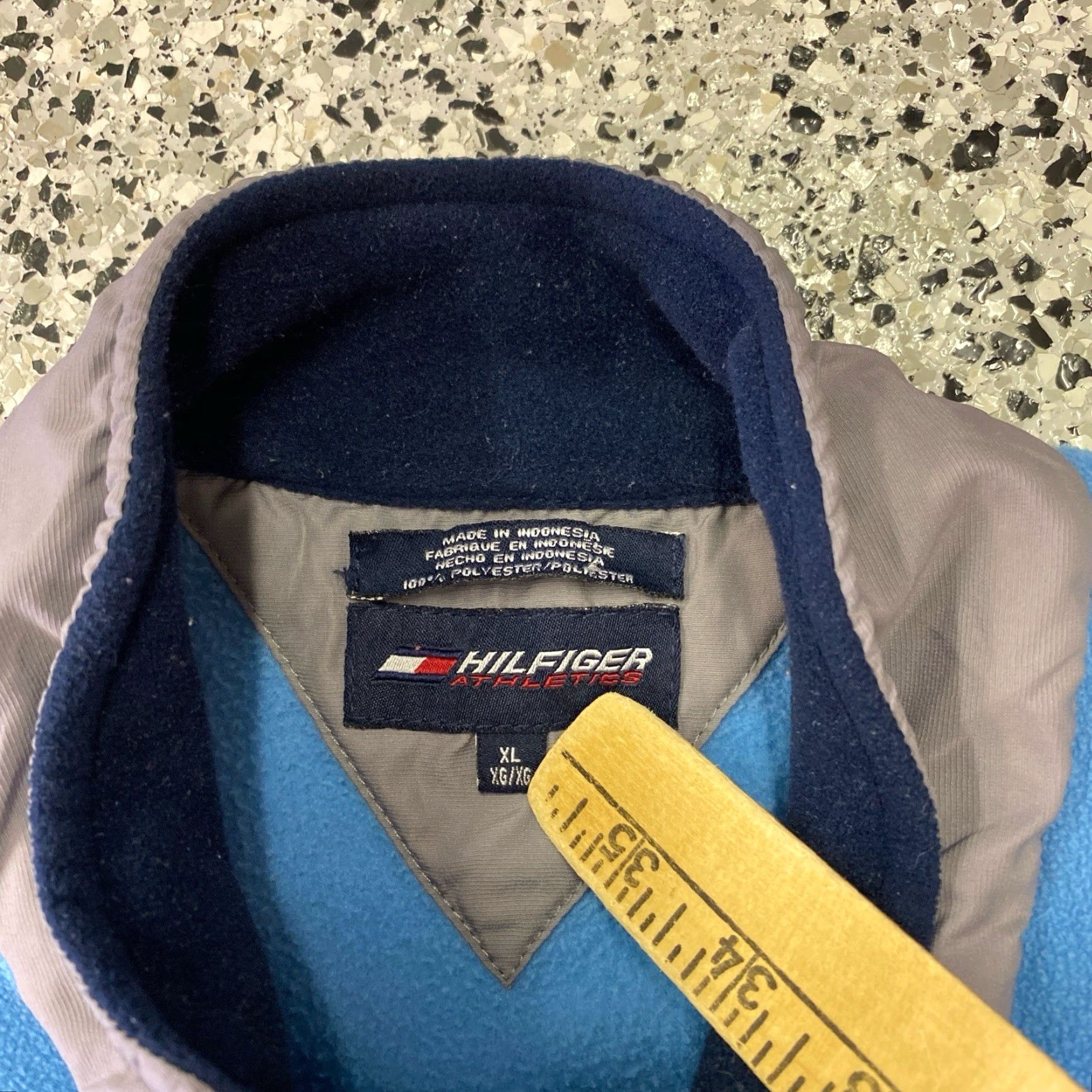 Tommy Hilfiger VINTAGE Tommy Hilfiger Blue Fleece Jacket Zip Logo Athletic XL Jacket Men Regular 90s USA Nautical Outdoor Inner Polyester Lining Pockets 1/4 Zip Size US XL / EU 56 / 4 - 3 Thumbnail