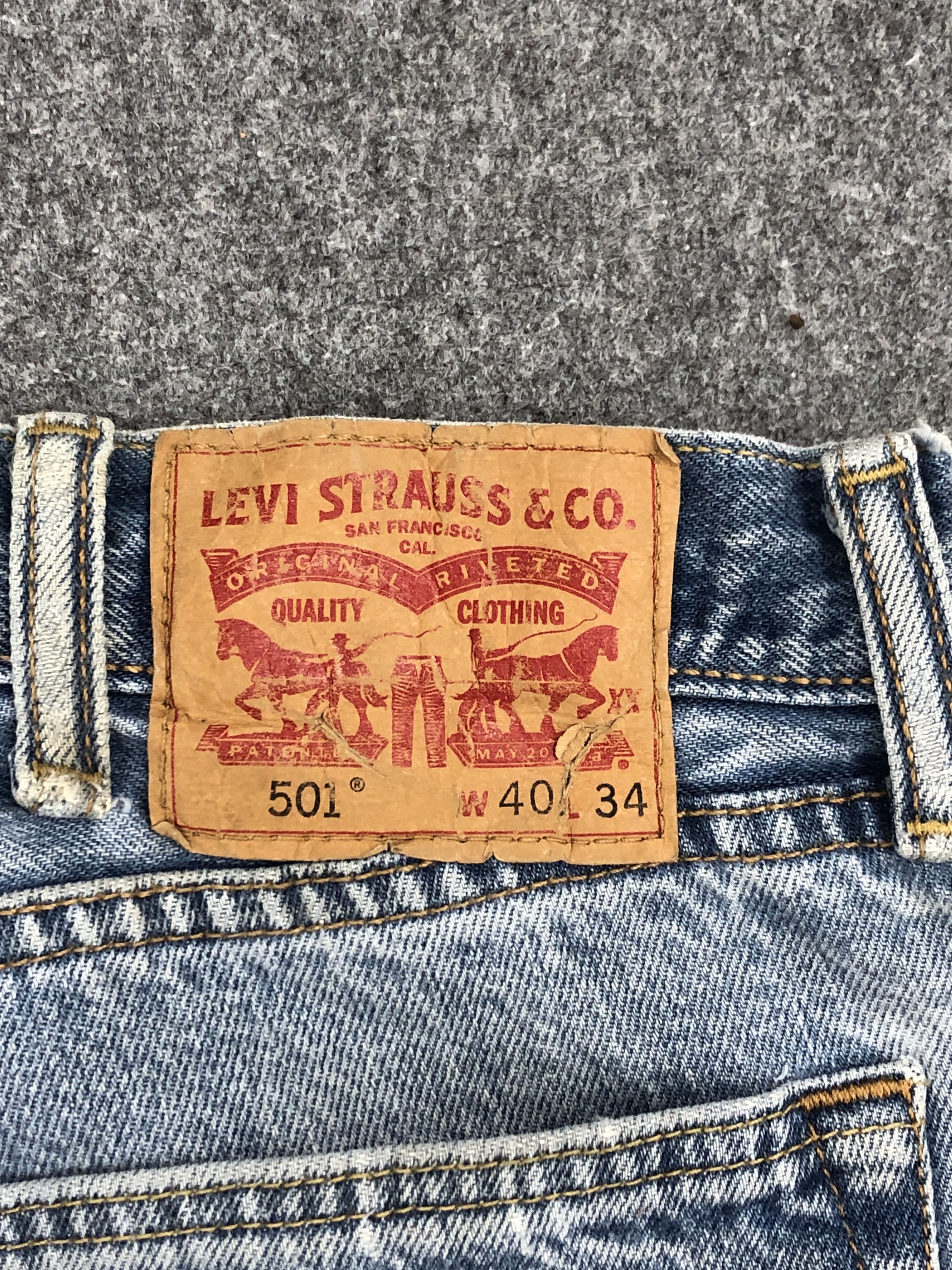 Levi's Vintage Levi's 501 Button Fly Jeans DP2310 Size US 37 - 5 Thumbnail