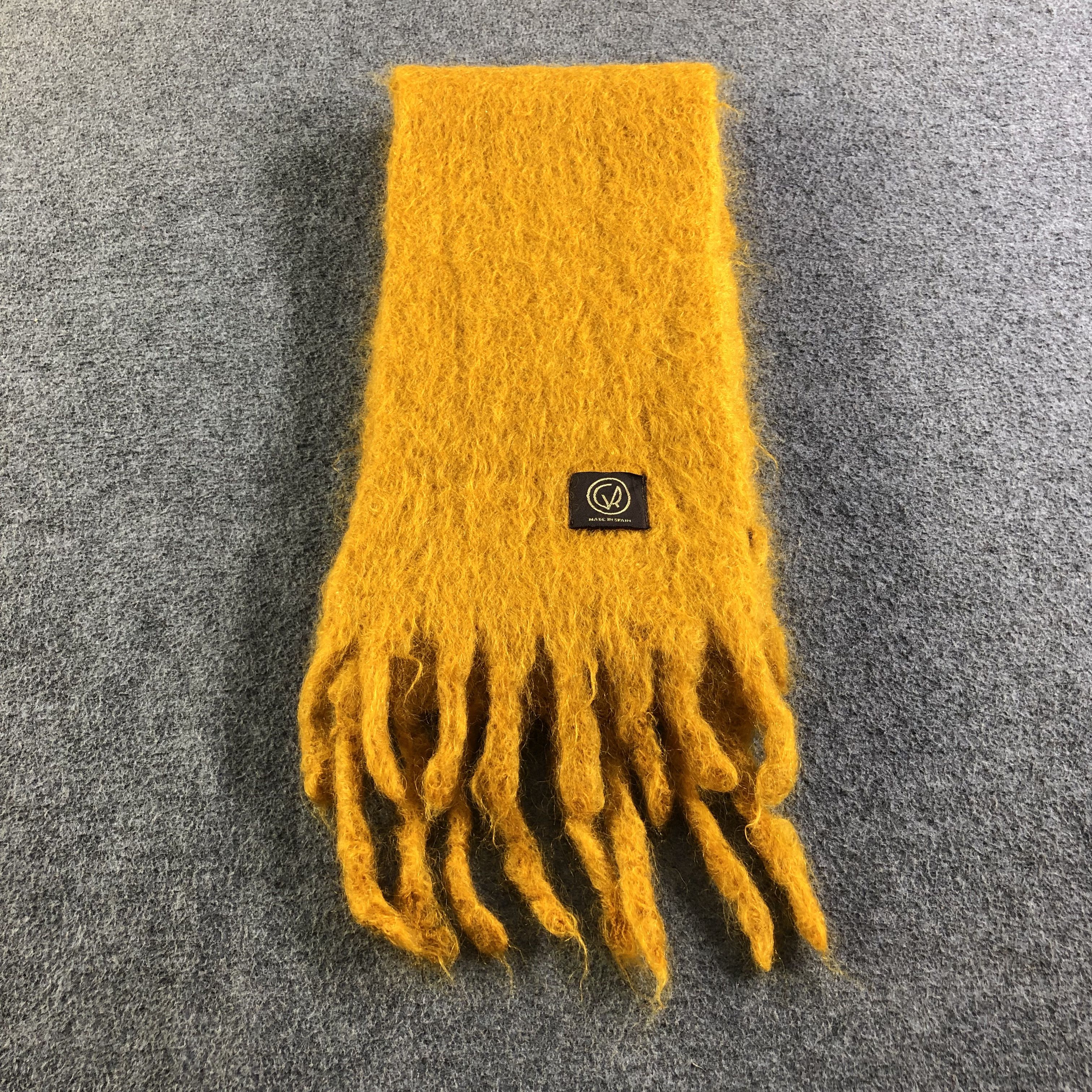 Vintage Luxury Golden Mohair Scarf Muffler Neckwear V2189 Size ONE SIZE - 3 Thumbnail