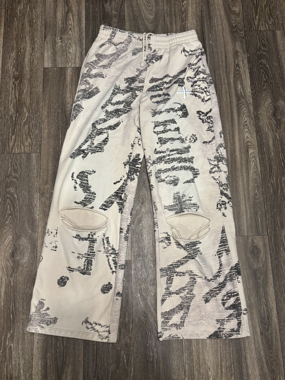 Vertabrae Vertabrae graffiti Sweatpants Size US 33 - 1 Thumbnail