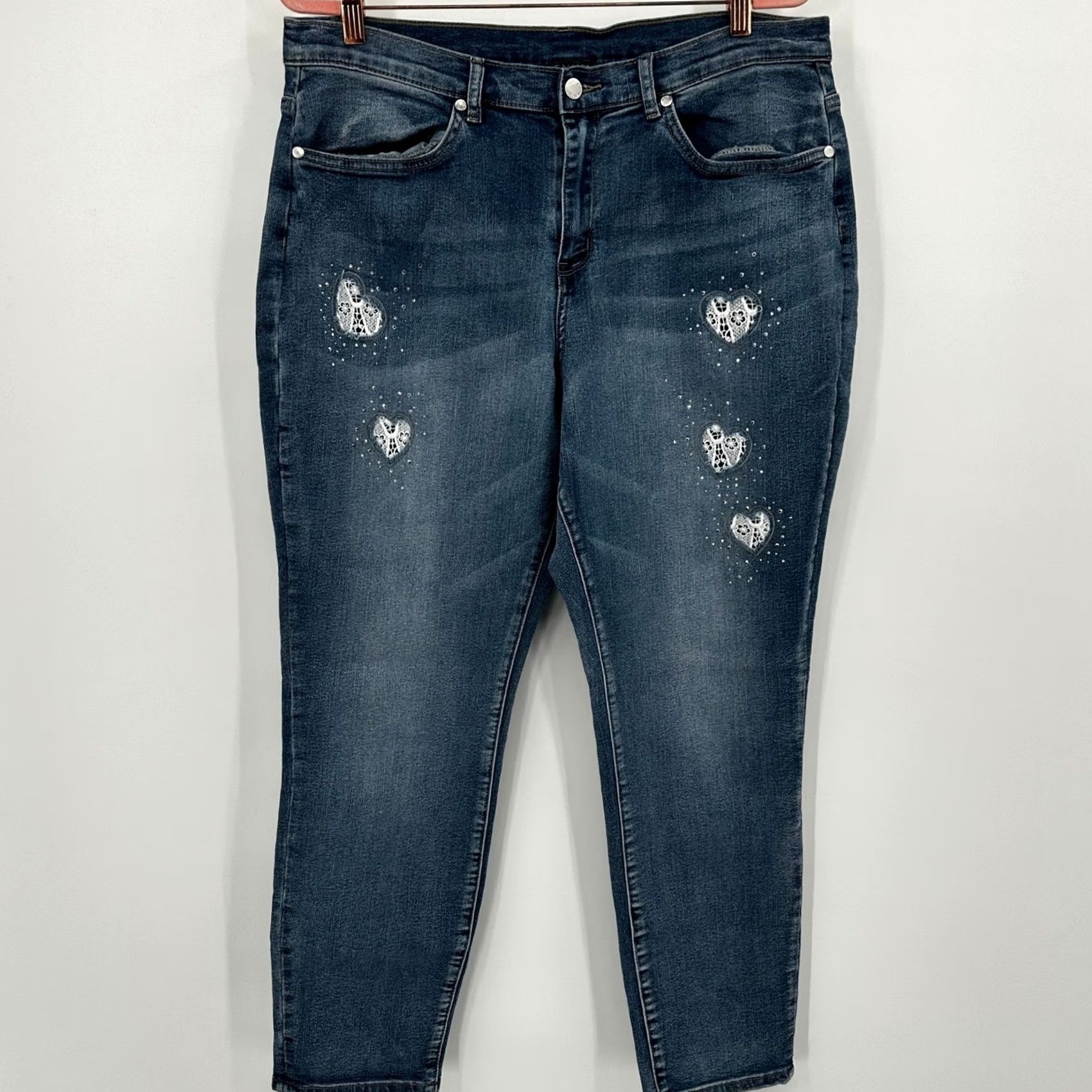 Venus Venus Blue Lace Heart Rhinestone Embellished Skinny Jeans 18 Medium Wash Girly Size 40" / US 18 - 6 Thumbnail