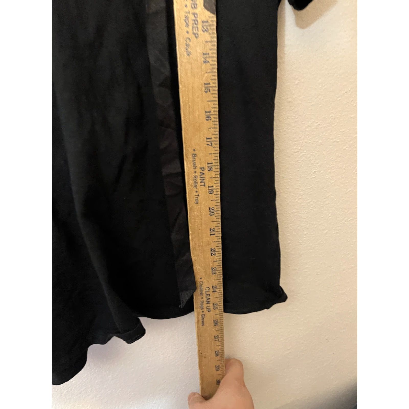 Vintage SIMPLY VERA VERA WANG Black Jeweled Neck Short Sleeve Blouse XL Womens Size XL / US 12-14 / IT 48-50 - 4 Thumbnail