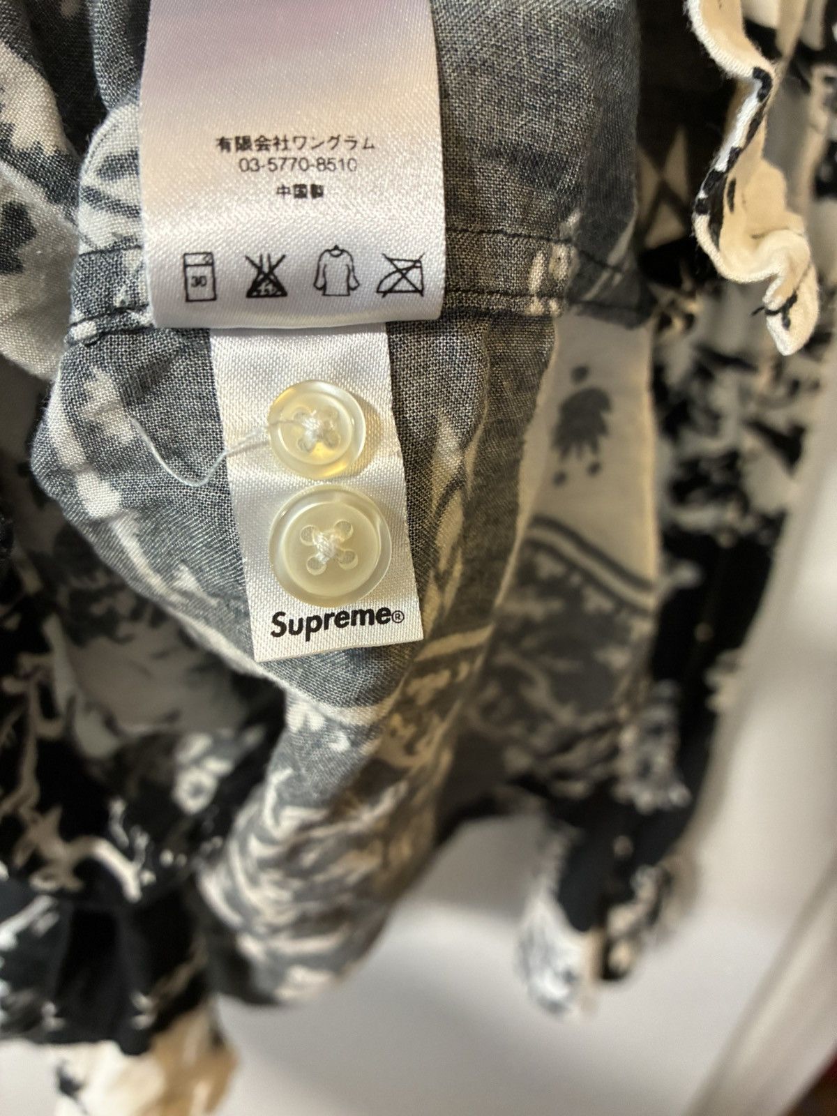 Supreme Supreme SS16 Black Rayon Paisley button up bandana Size US M / EU 48-50 / 2 - 6 Thumbnail