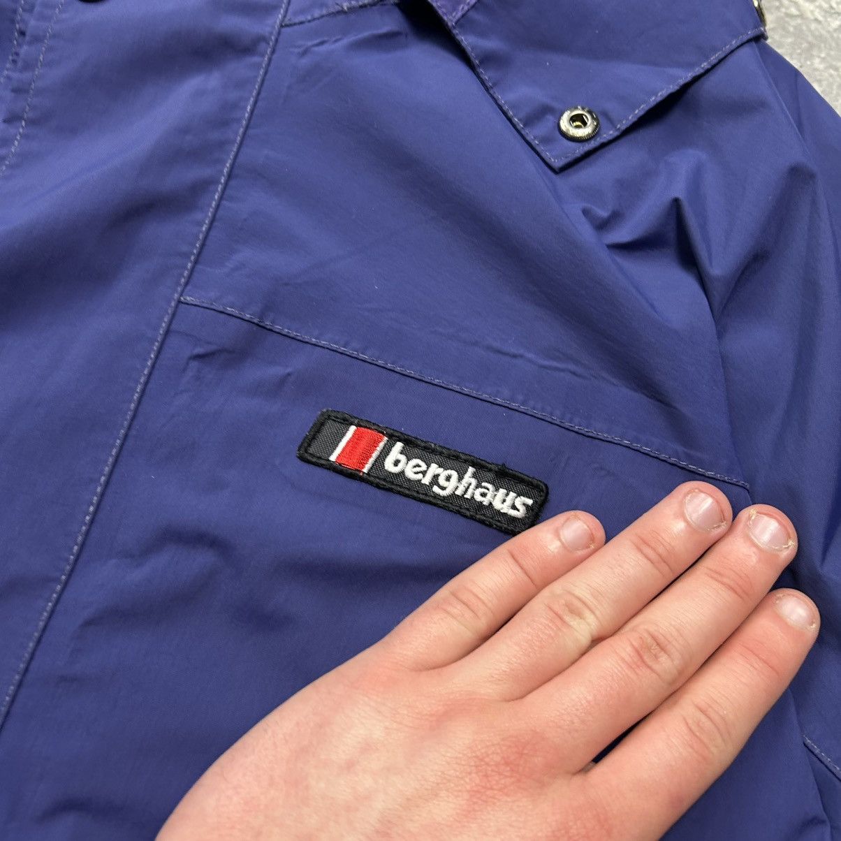 Berghaus Vintage Berghaus Gore Tex 90’s Outdoor Jacket size S Size US S / EU 44-46 / 1 - 9 Thumbnail