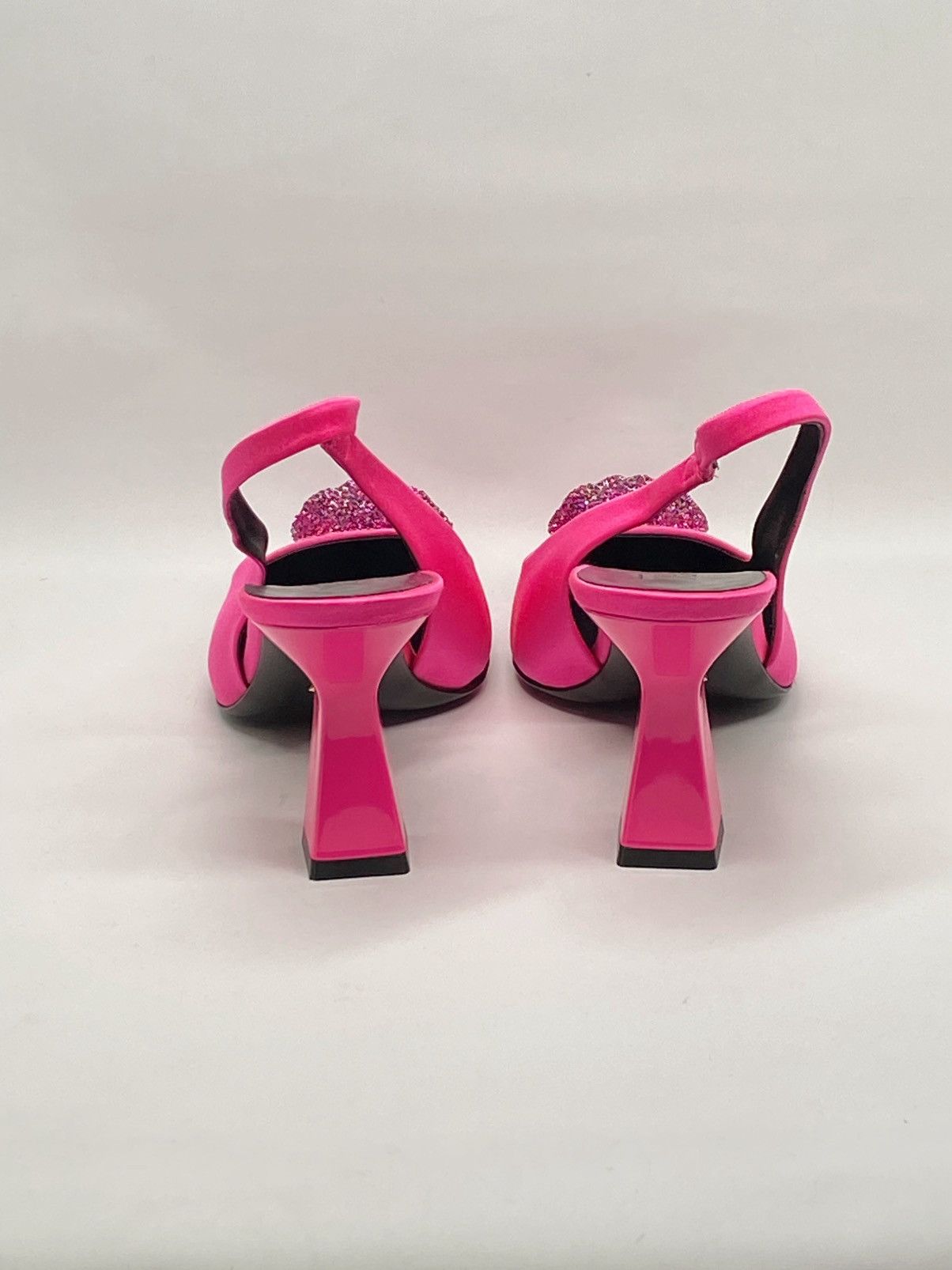 Versace Versace La Medusa Embellished Slingback Pump size 37.5 Size US 7.5 / IT 37.5 - 8 Thumbnail