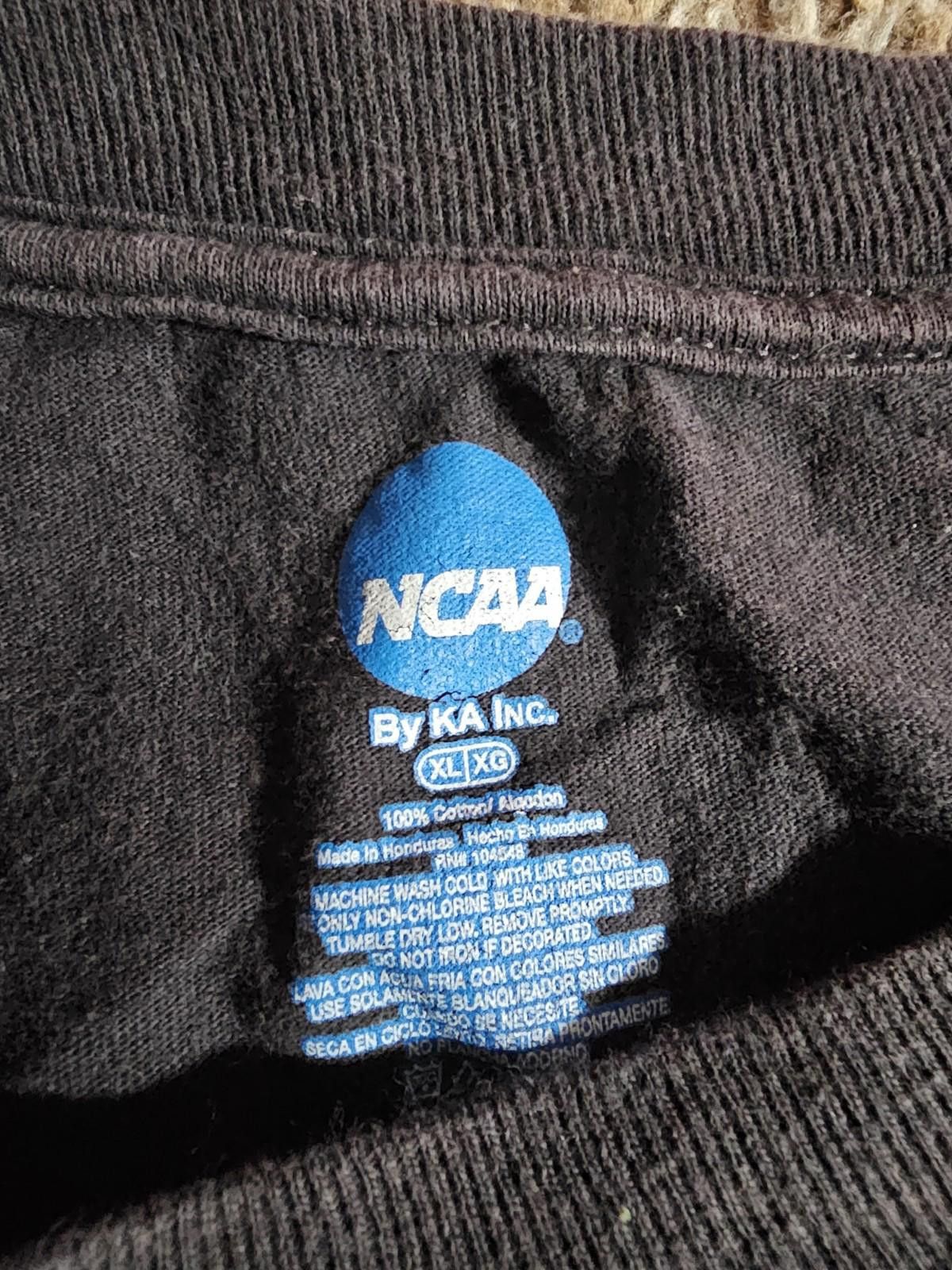 Designer Wisconsin Badgers KA INC Charcoal XL T-shirt NCAA Size US XL / EU 56 / 4 - 3 Thumbnail