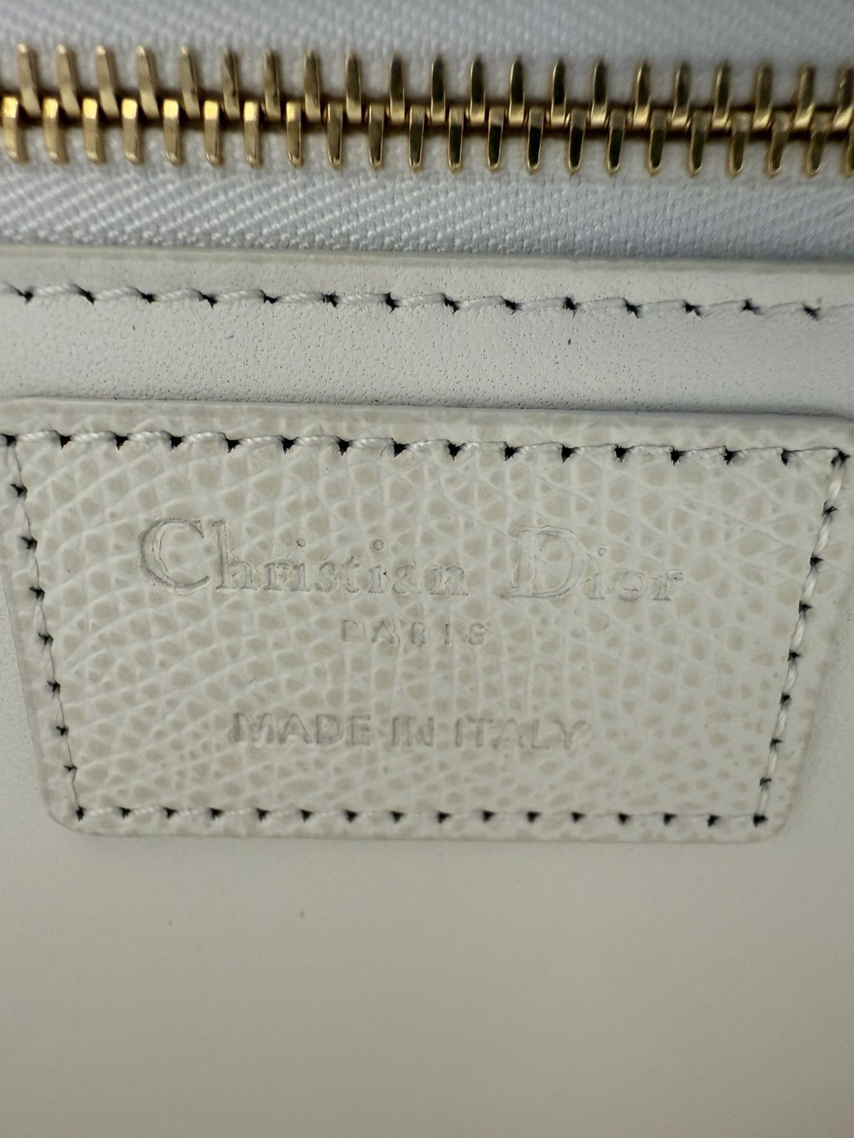 Dior Christian Dior Montaigne 30 White Handbag Size ONE SIZE - 12 Thumbnail