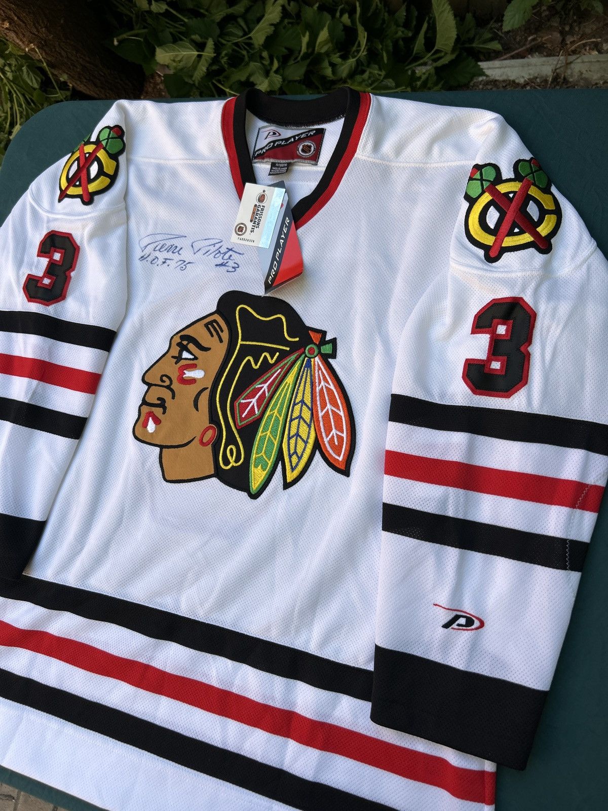 Ccm Signed Pierre Pilote Chicago Blackhawks Pro Player NHLJersey Size US XL / EU 56 / 4 - 2 Thumbnail