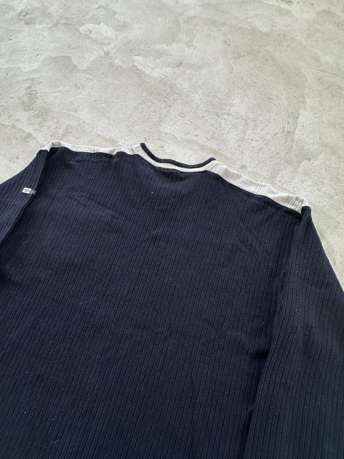 Diesel Vintage Sweatshirt Diesel Y2K Embroiled Logo Blue L Size US L / EU 52-54 / 3 - 6 Thumbnail