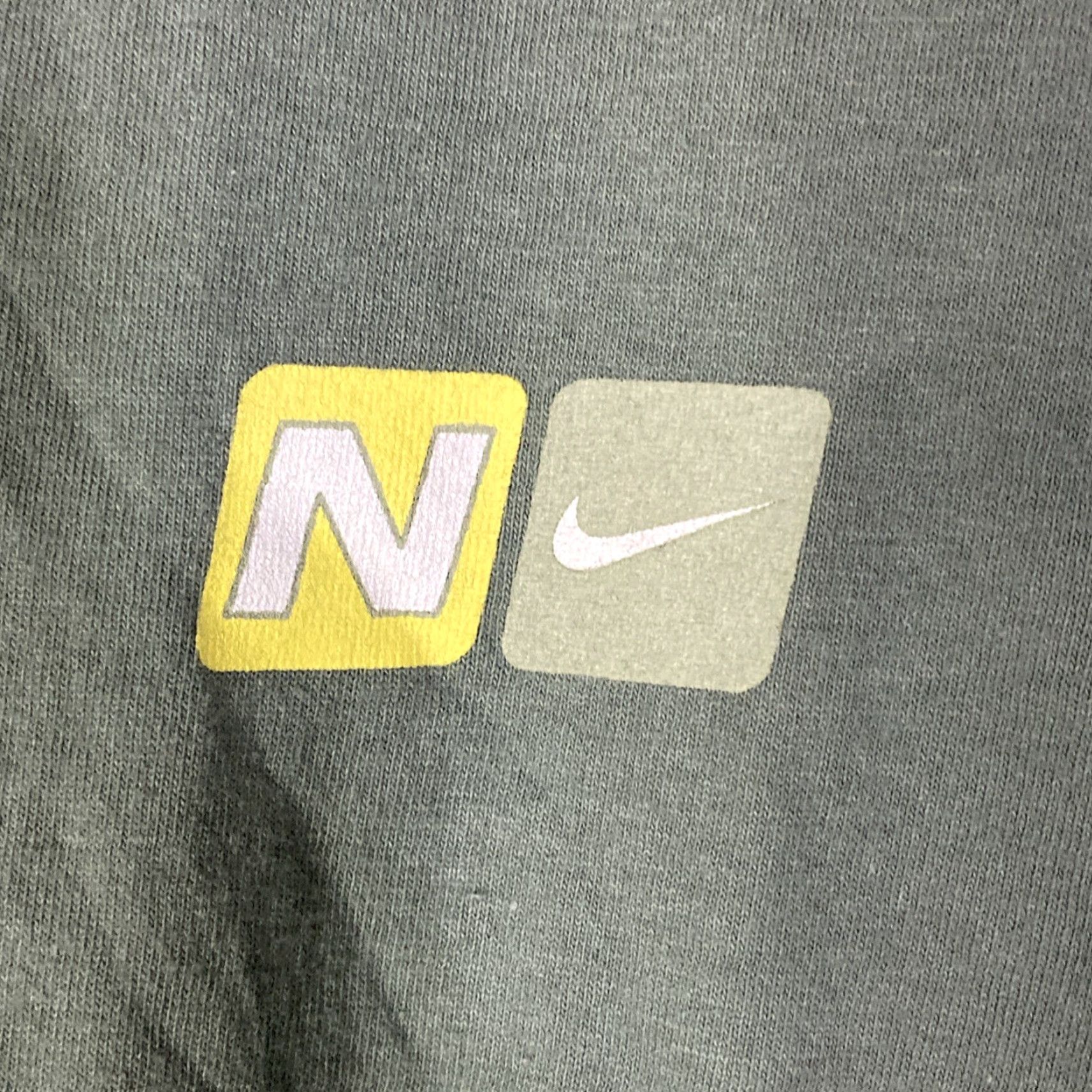 Nike VINTAGE Nike T Shirt Mens 2XL White Tag Athletics XXL Faded Green 26x31 Size US XXL / EU 58 / 5 - 6 Thumbnail